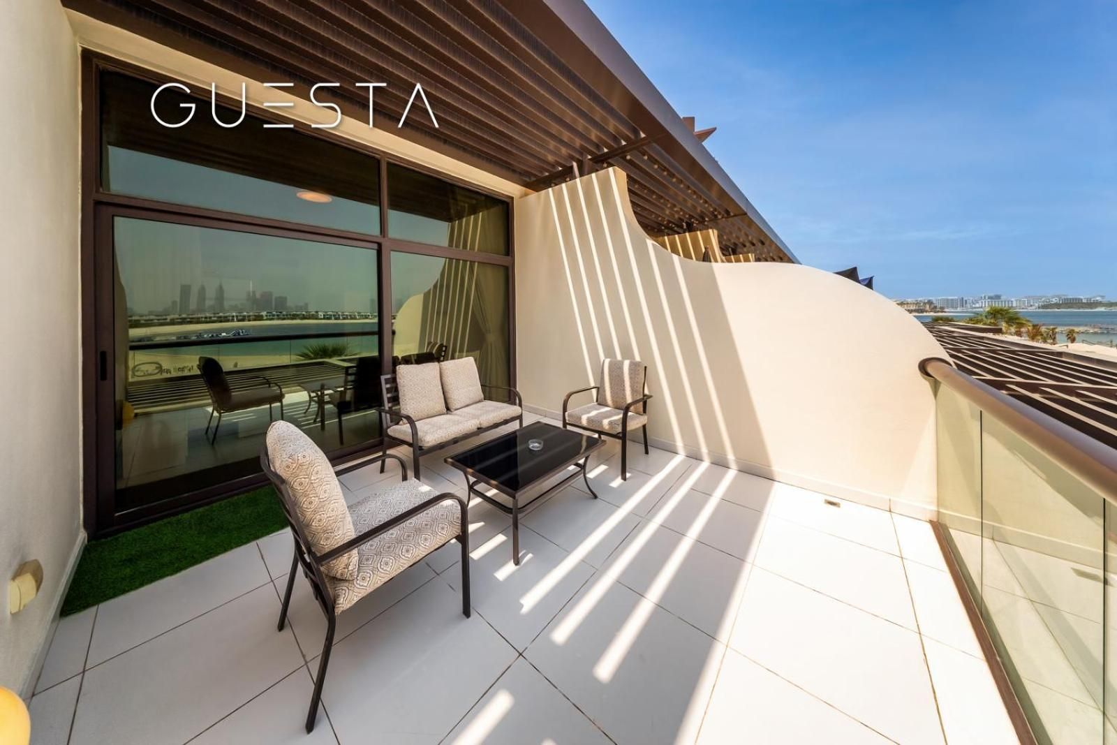 Studio Apartment with Sea View