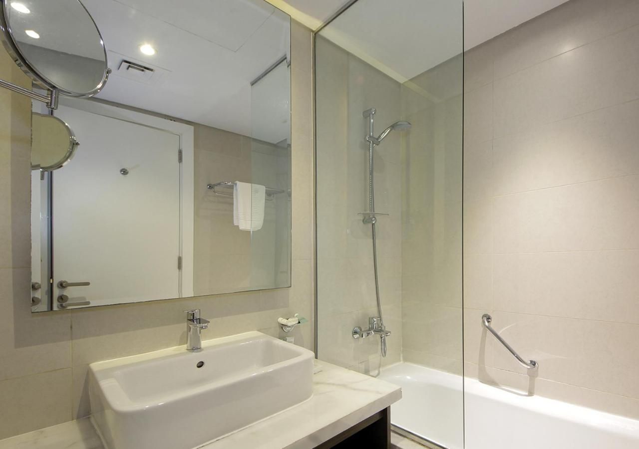 Studio Apartment with Balcony