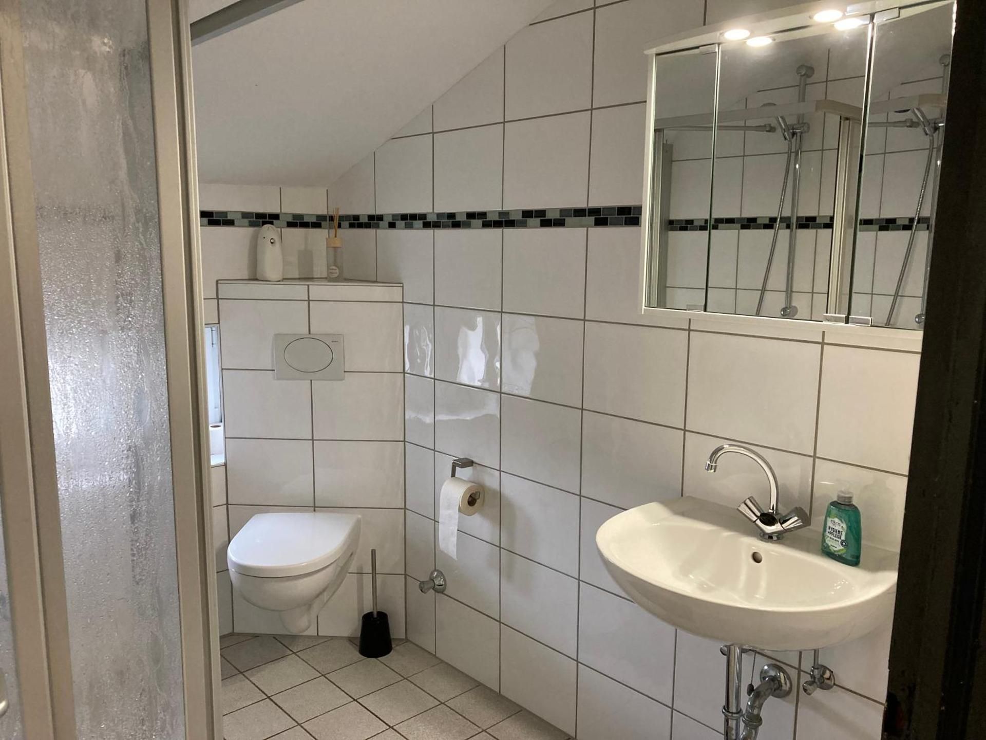 Single Room with Private External Bathroom