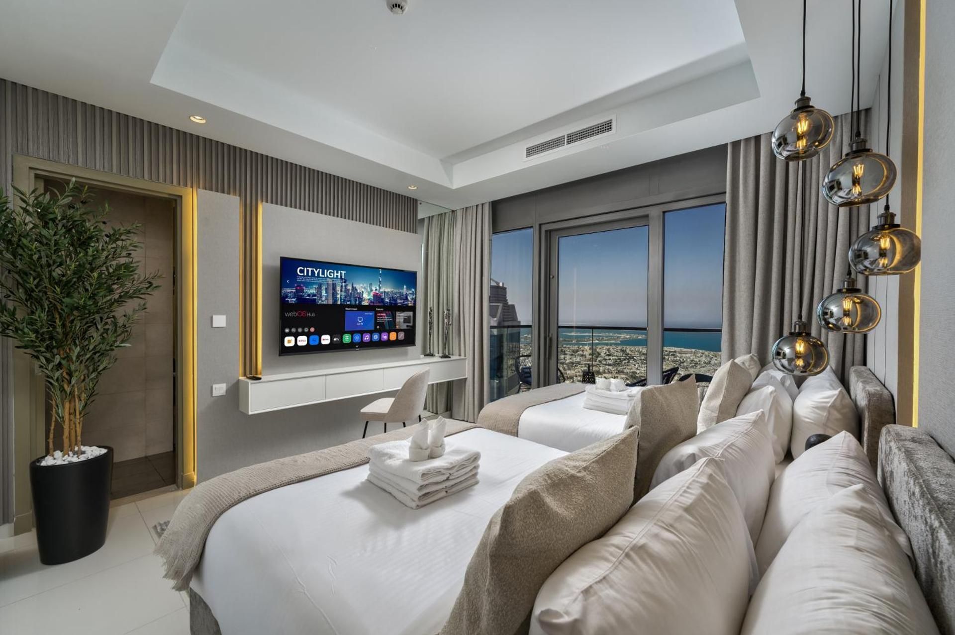 Two-Bedroom Apartment with Sea View