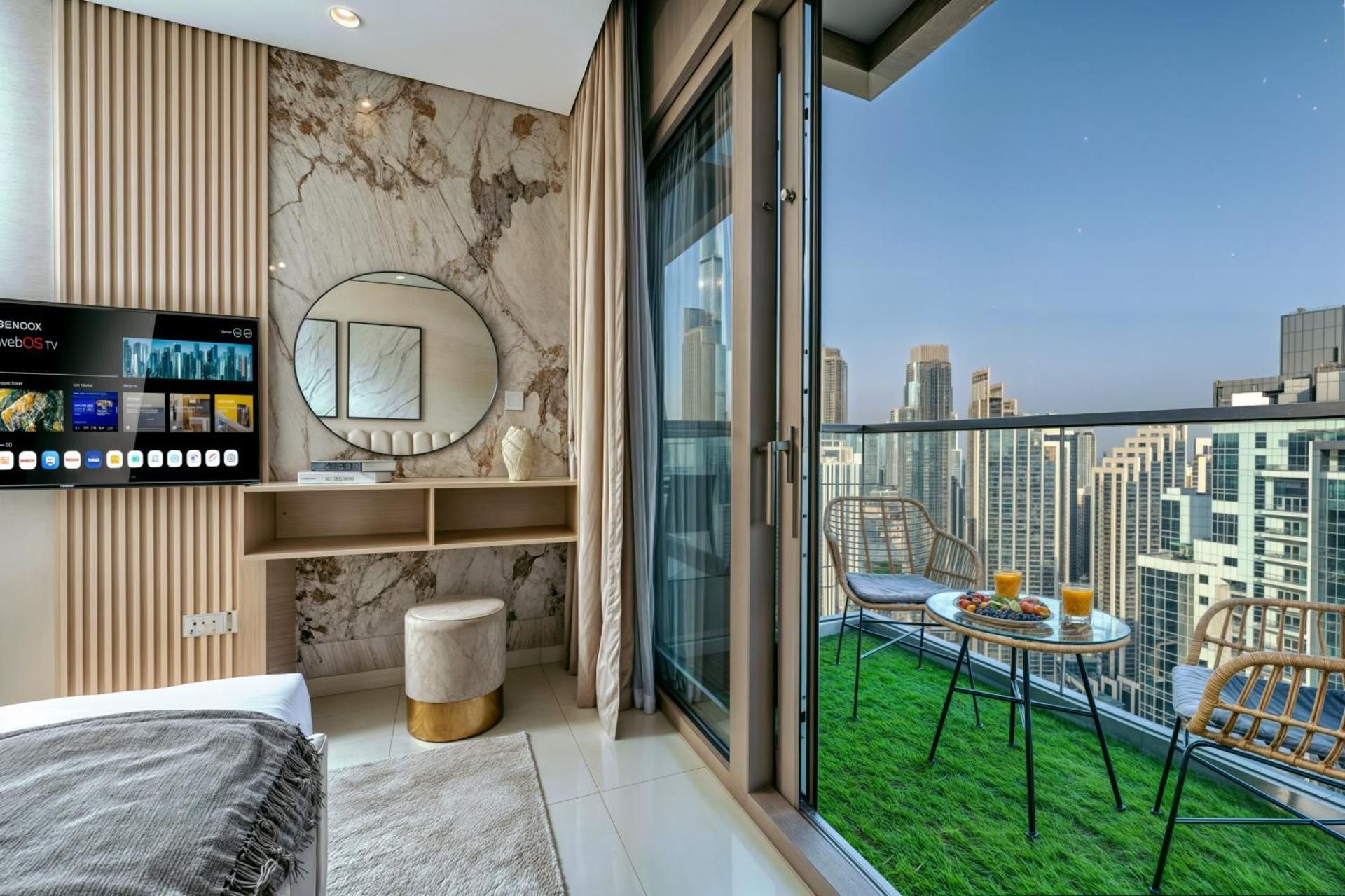 Two-Bedroom Apartment with Partial Ocean View