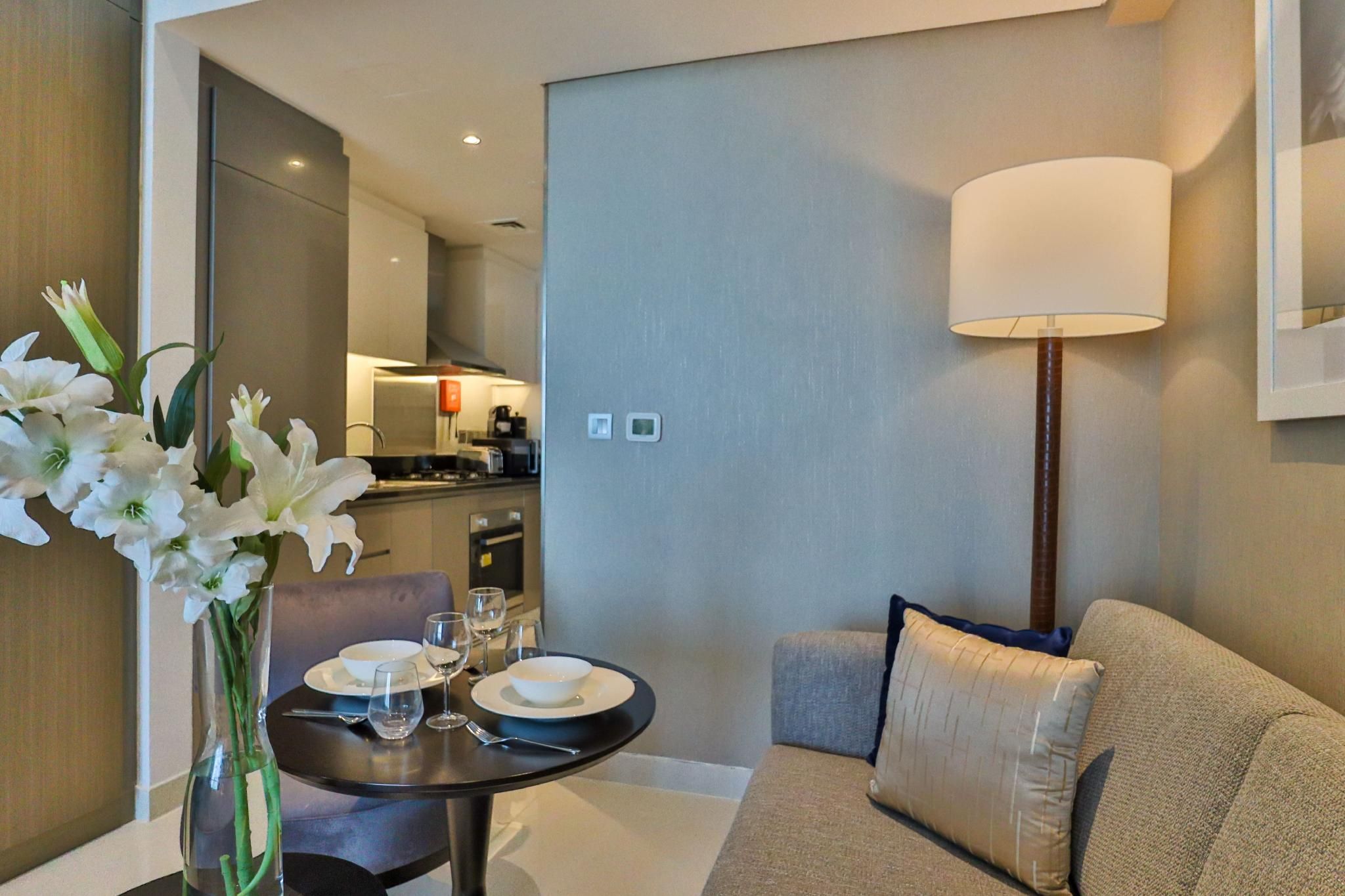 Roomy and Chic Studio with Panoramic Canal Views