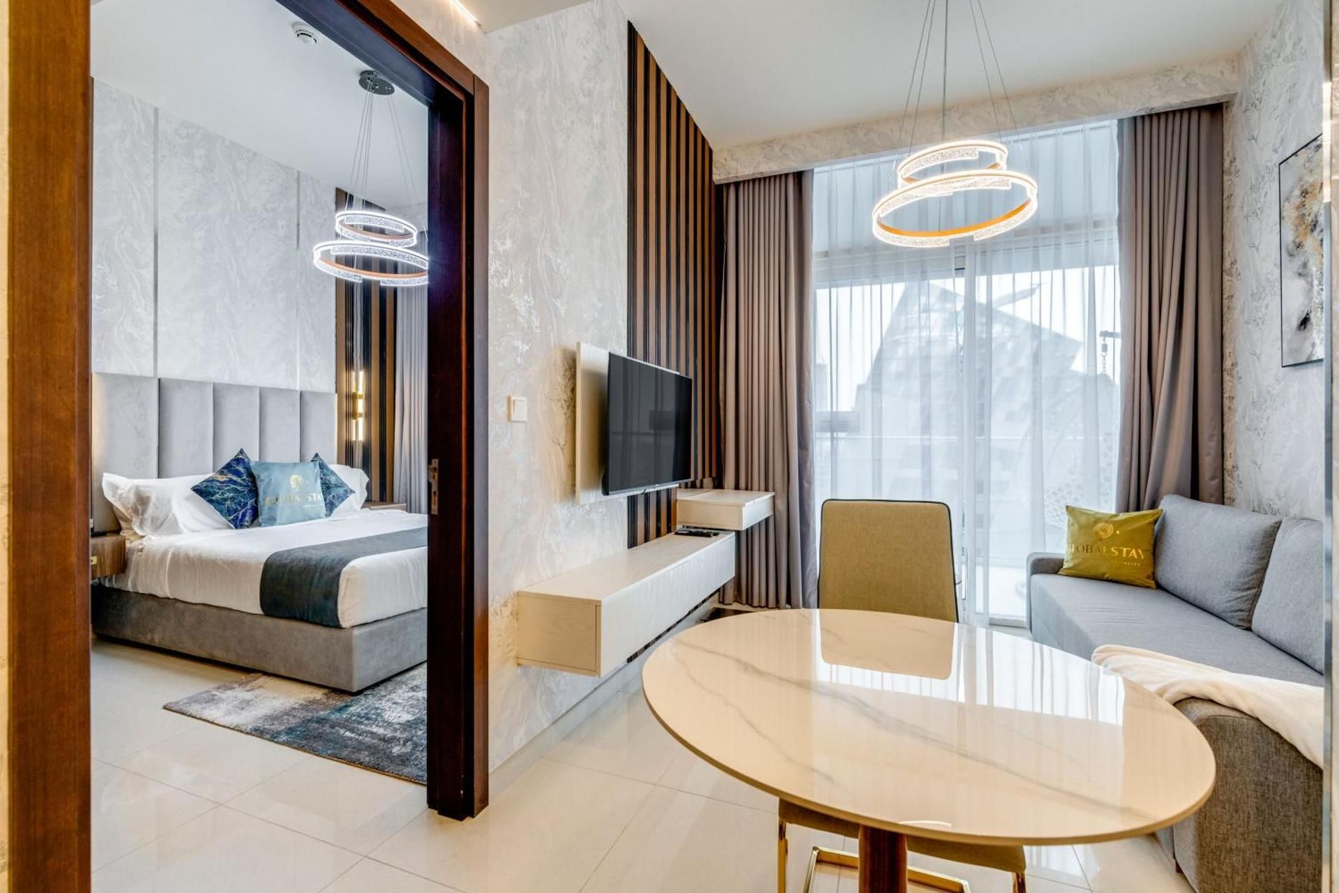 Deluxe Apartment