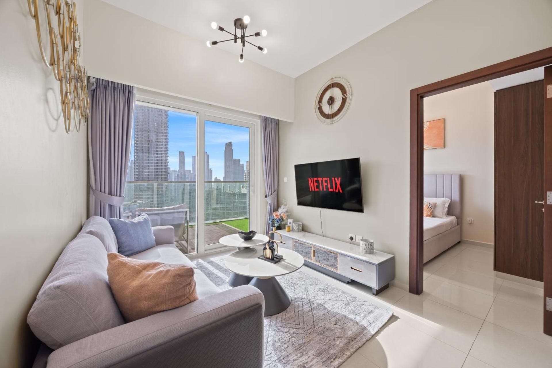 Cozy Two-Bedroom Apartment Burj Khalifa View