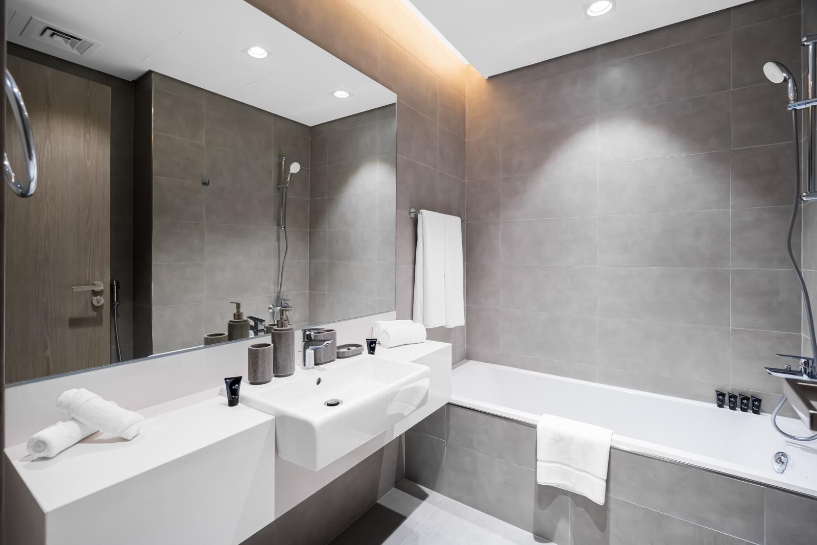 One Bedroom Family Apartment