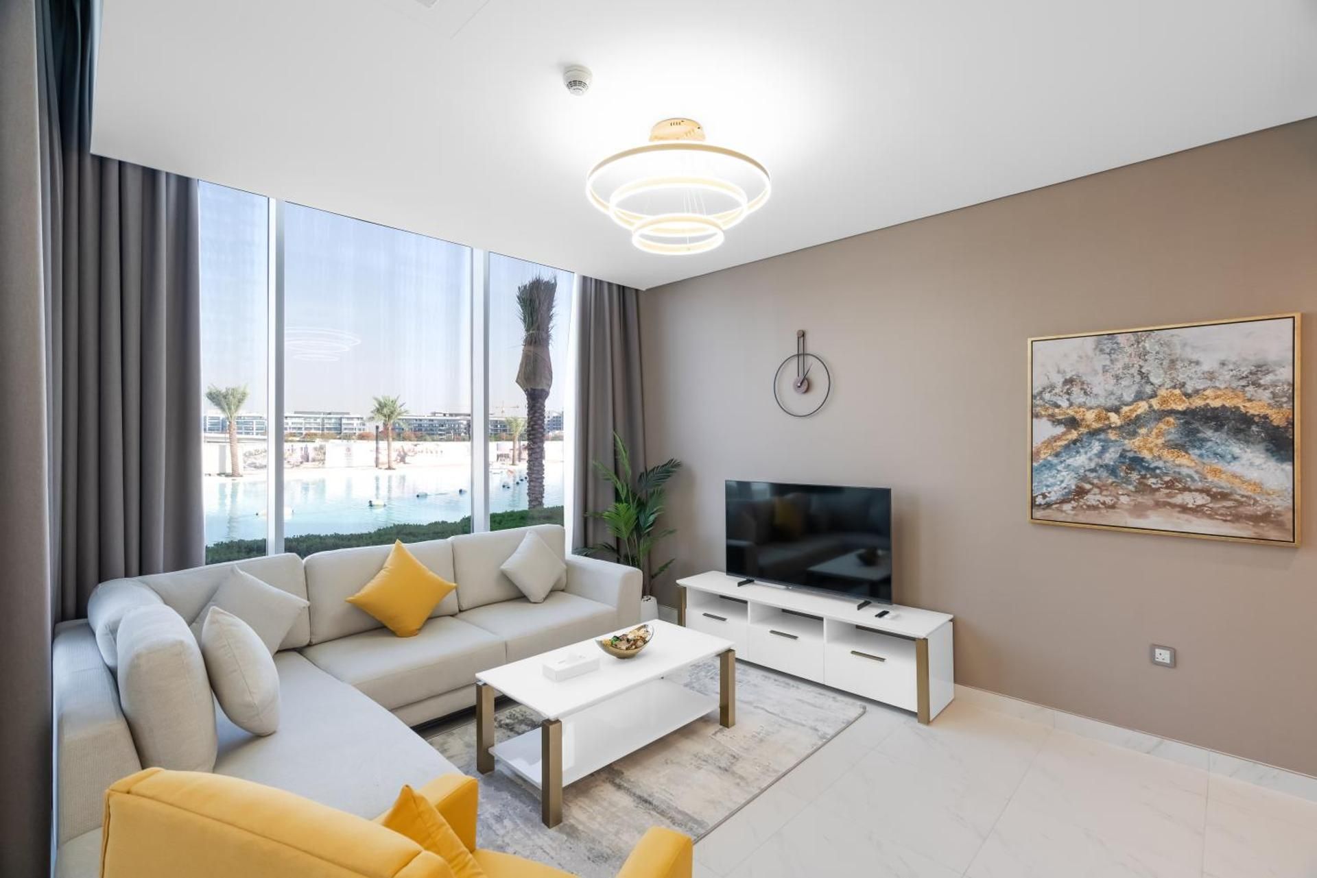 Two-Bedroom Deluxe Apartment with Balcony