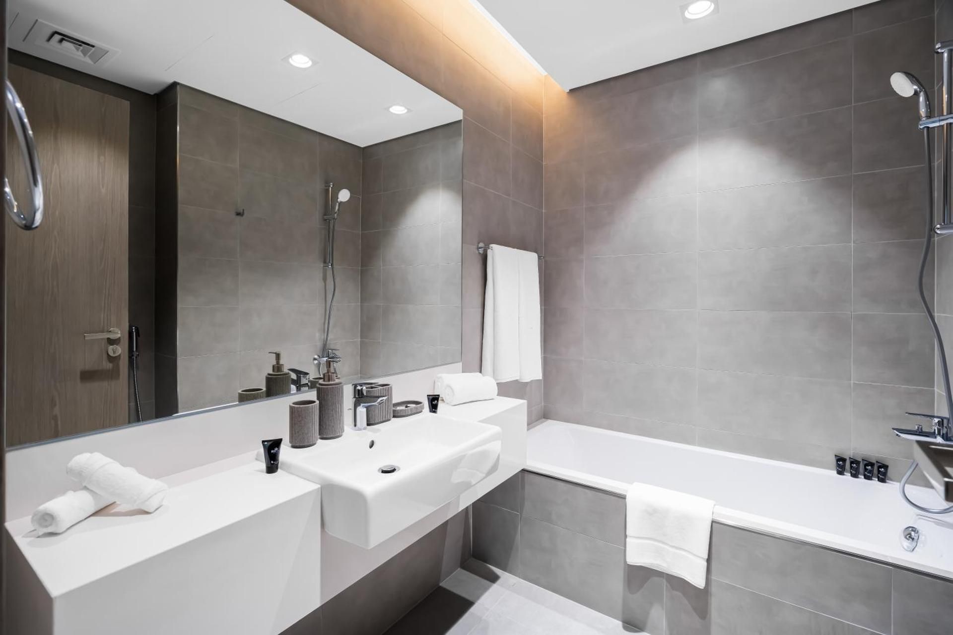 One-Bedroom Deluxe Apartment