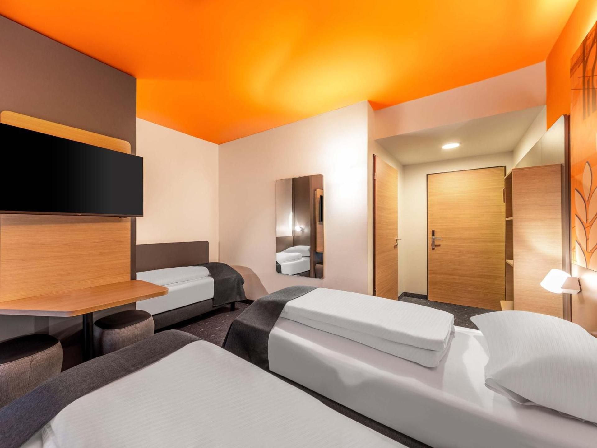 B&B HOTEL Hagen Triple Room