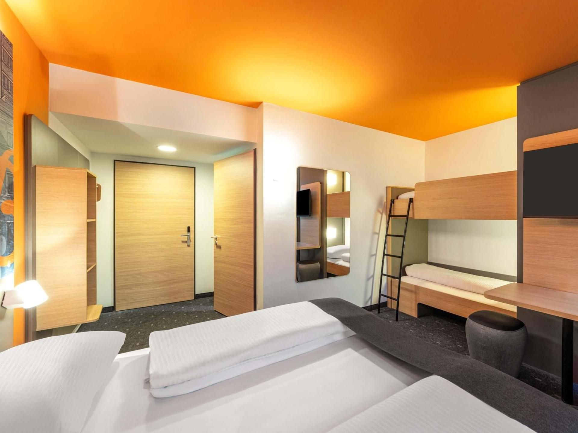 B&B HOTEL Hagen Family Room 2