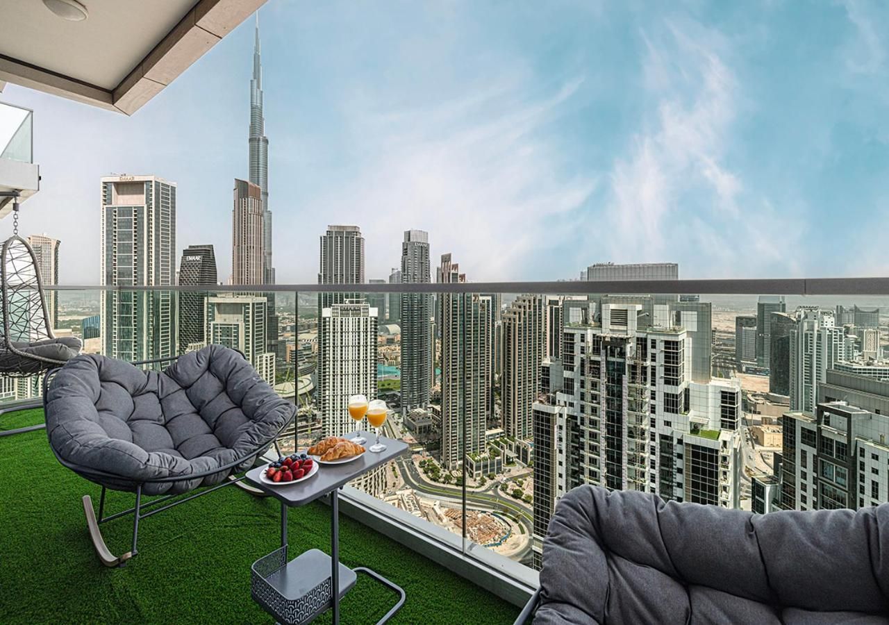 Highest infinity Pool in Downtown Dubai