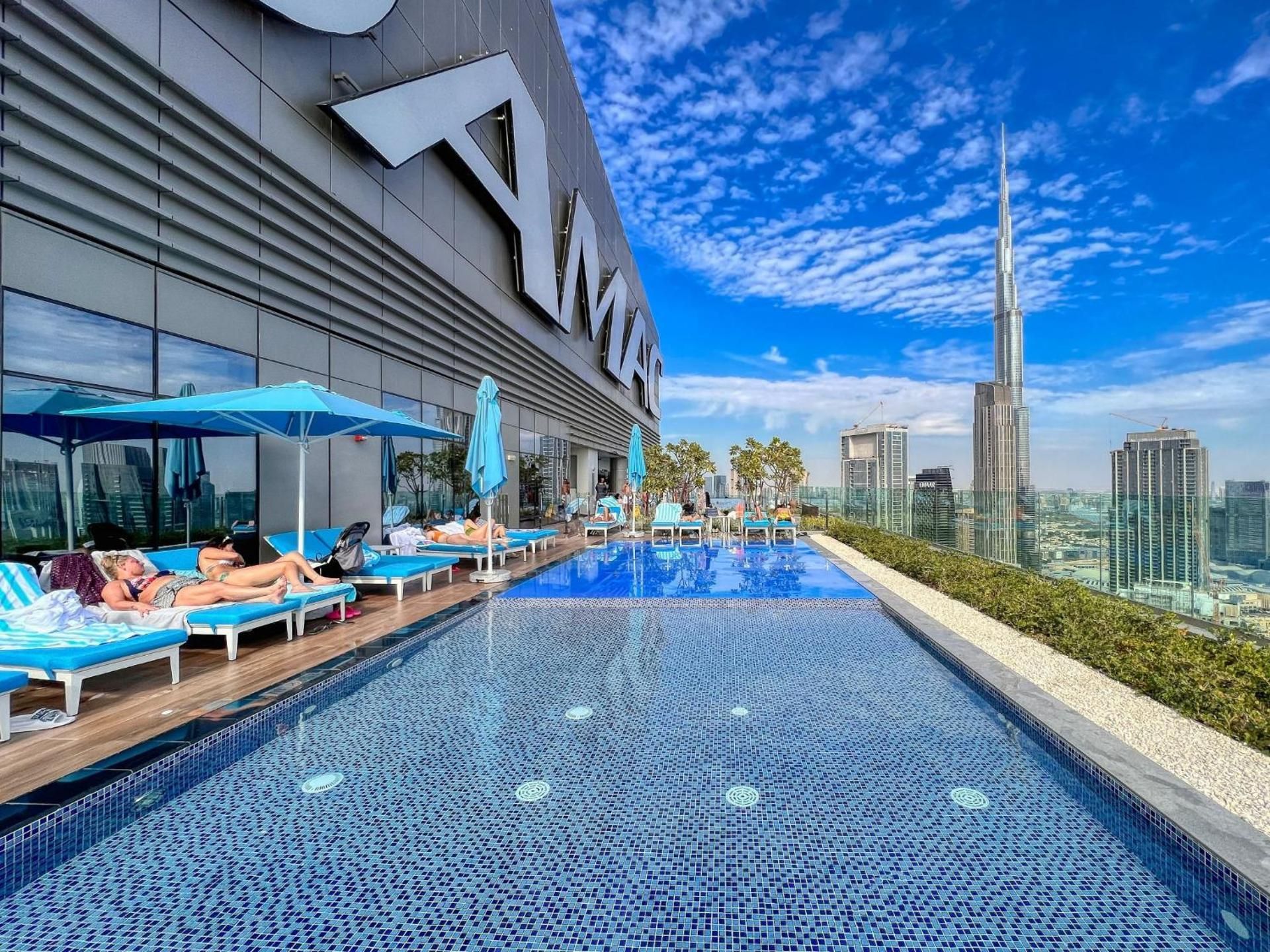 Highest infinity Pool in Downtown Dubai