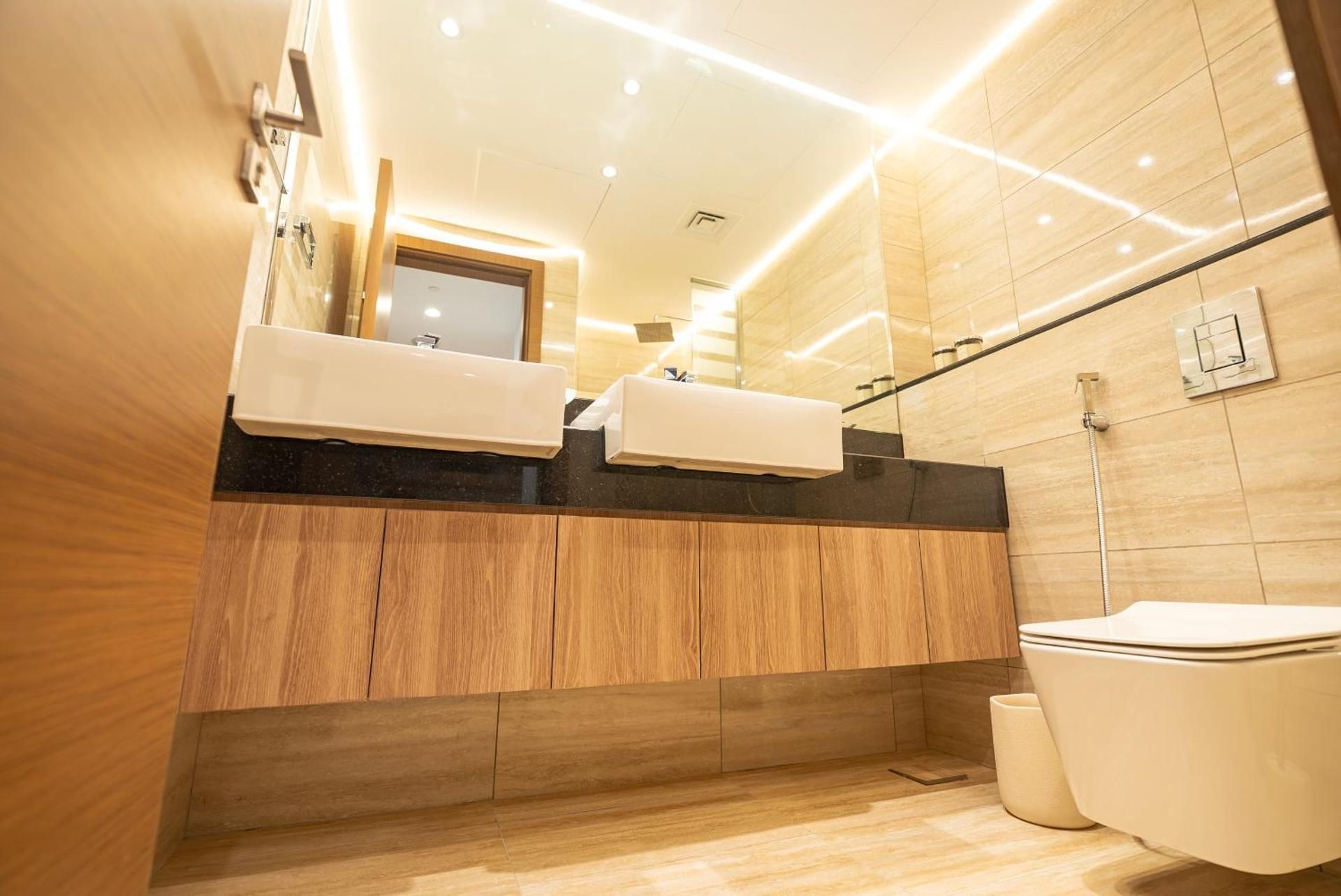 Two-Bedroom Deluxe Apartment with Balcony