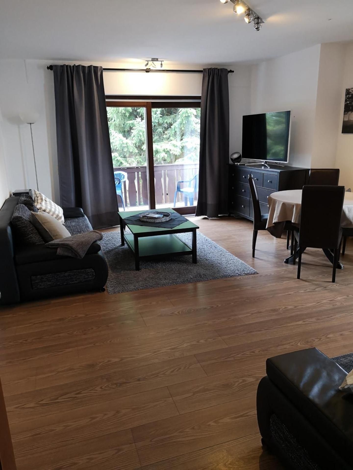 One-Bedroom Apartment opposite the main building