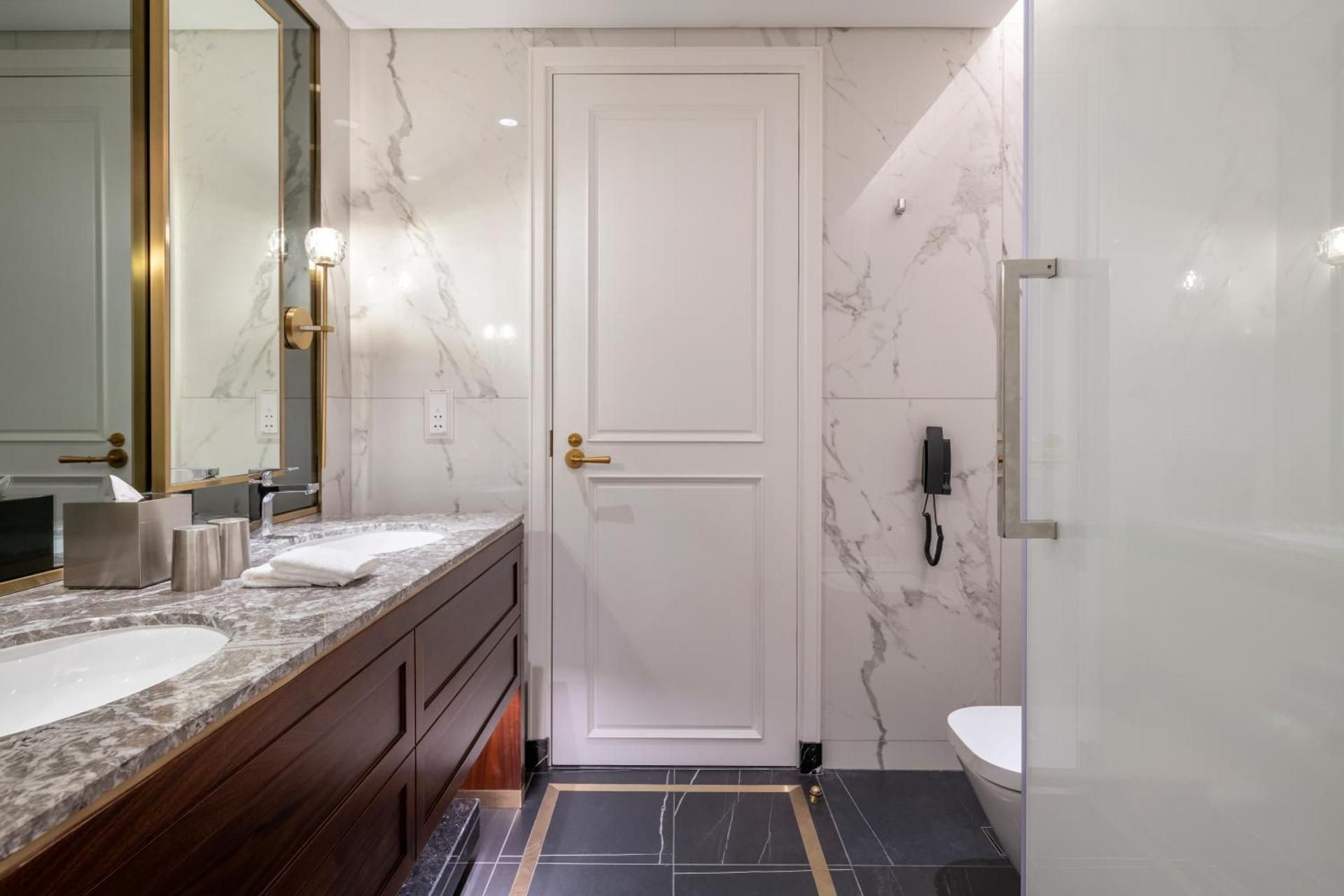 Superior Studio Apartment