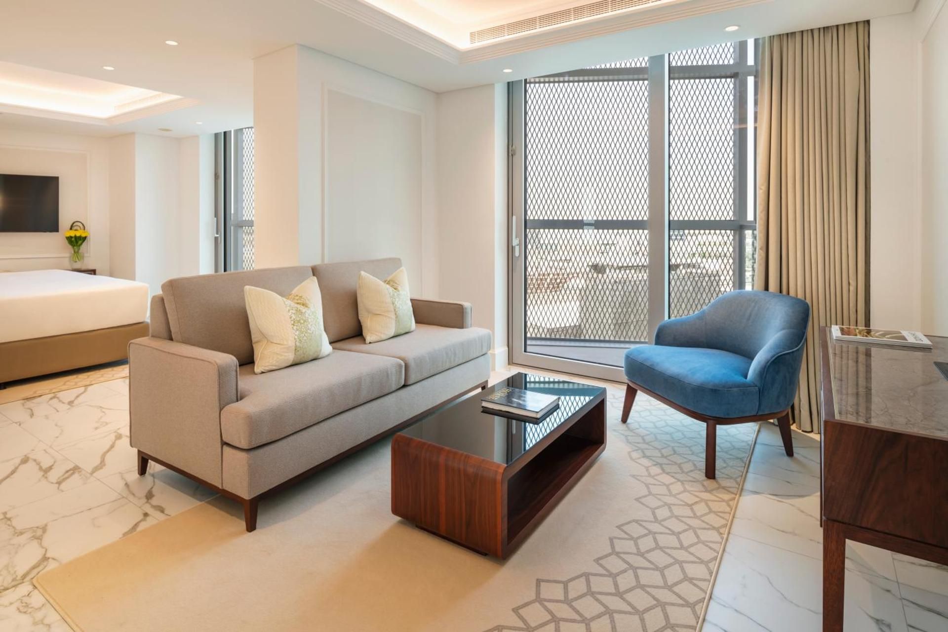 Deluxe Three Bedroom Apartment