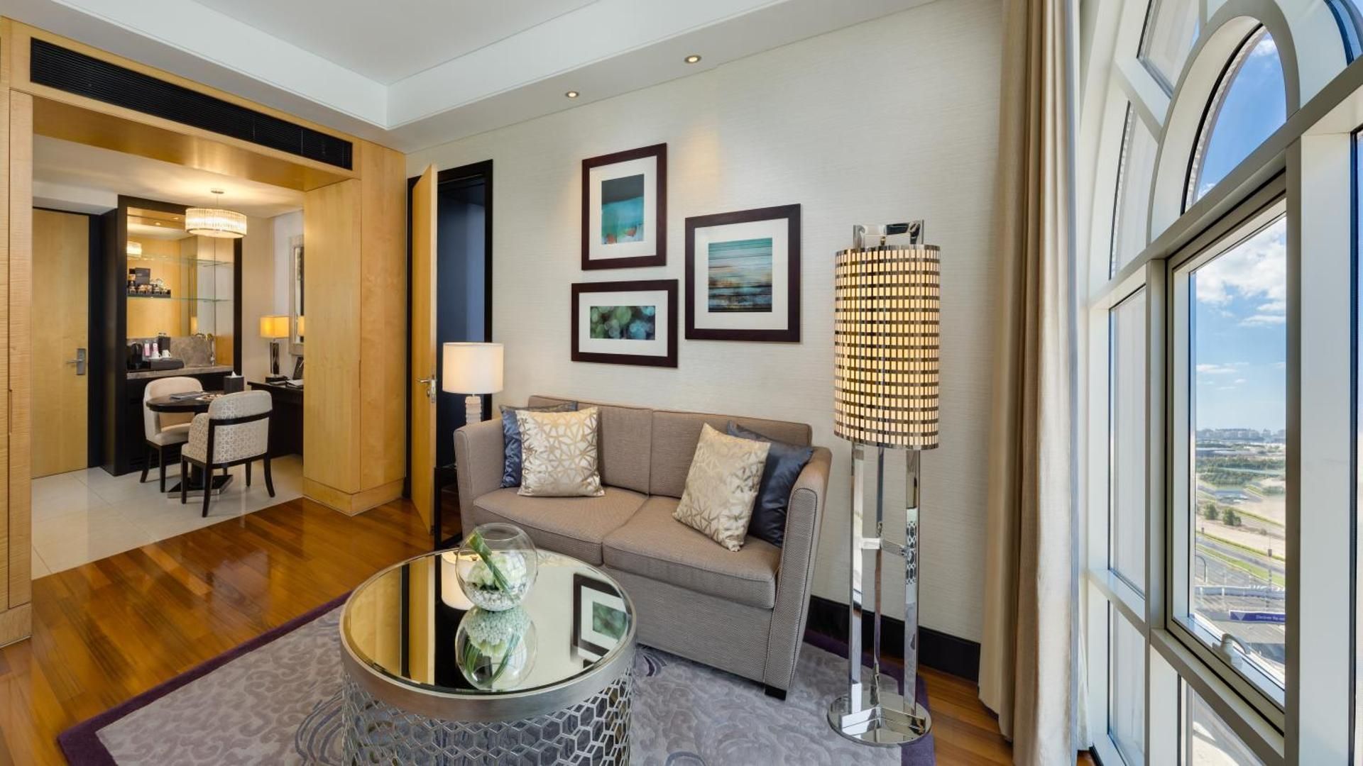 Executive Grand Deluxe Room - Complimentary Lounge Access including Afternoon Tea, Evening Cocktail Hours, Soft Refreshments & Canapes
