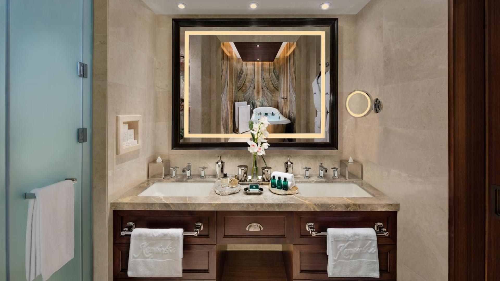 Aspen Ski Chalet - Access to Snow Park in Ski Dubai for 2, Private Butler, Lounge Access including Afternoon Tea, Evening Cocktail Hours, Soft Refreshments & Canapes