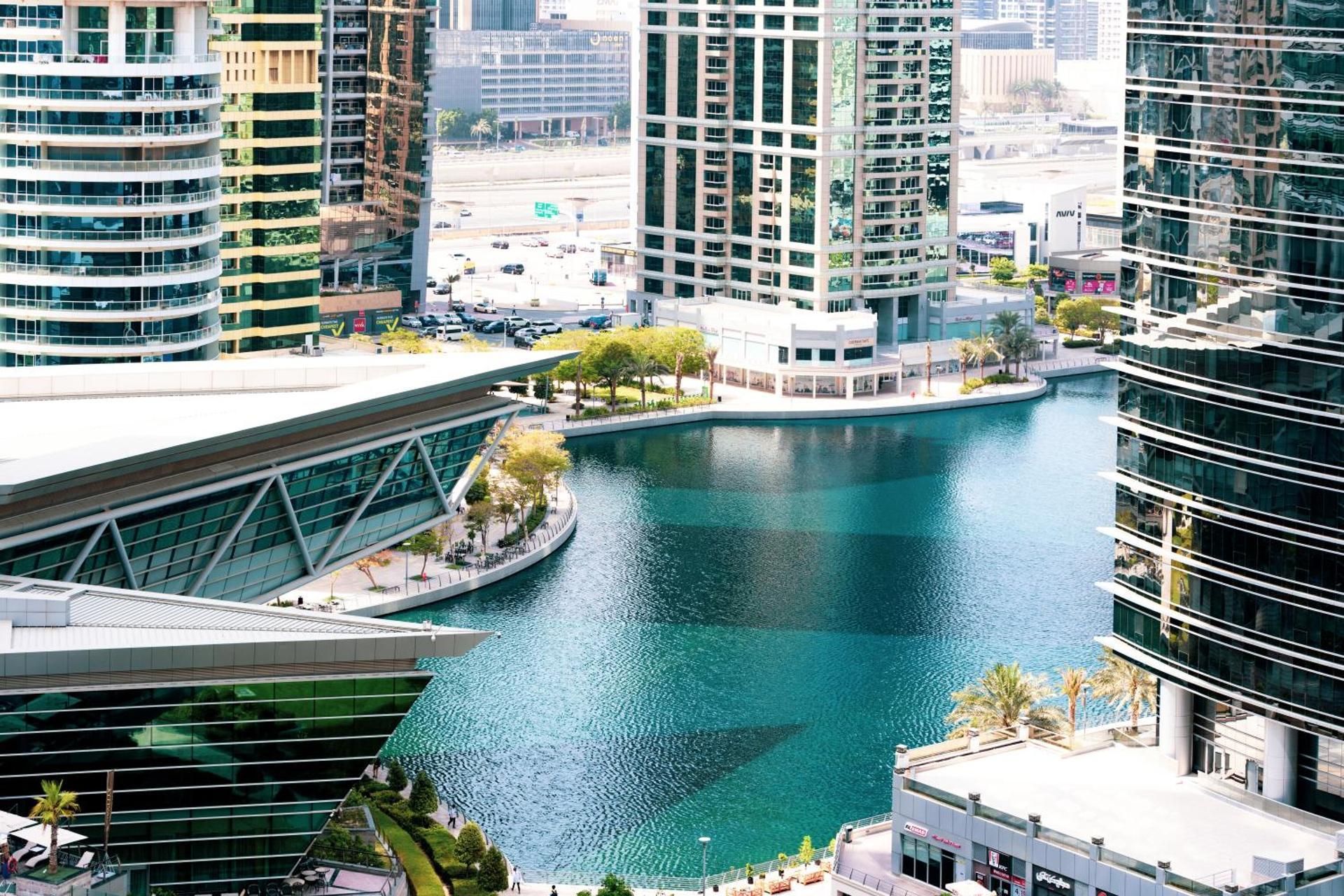 Songs of the Lake by Lagom - Bonnington Apartment Jumeirah Lake Towers,