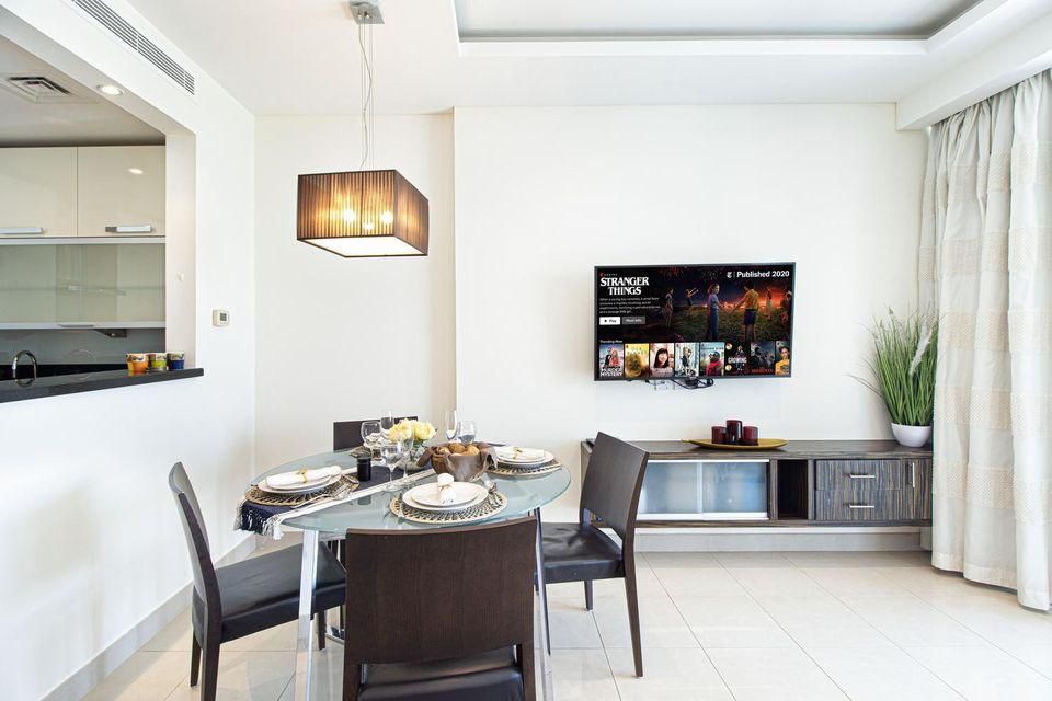 Songs of the Lake by Lagom - Bonnington Apartment Jumeirah Lake Towers,