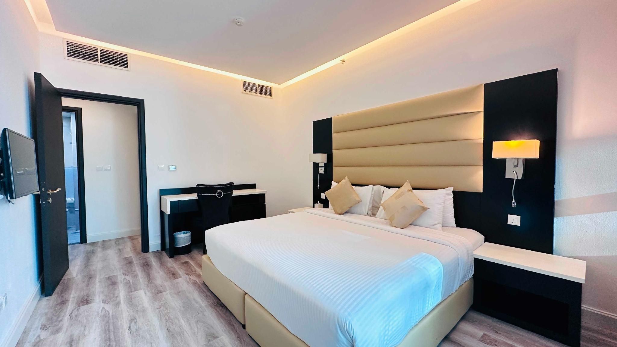 One Bedroom Suite with Burj Khalifa View