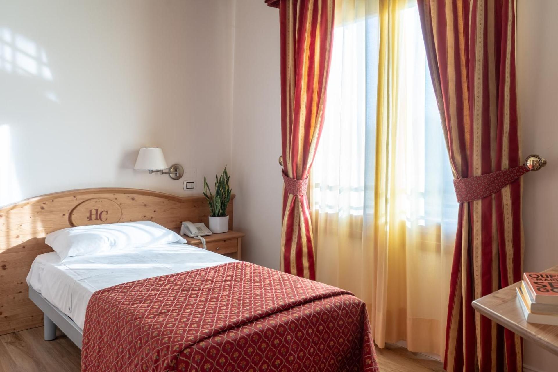 Economy Single Room