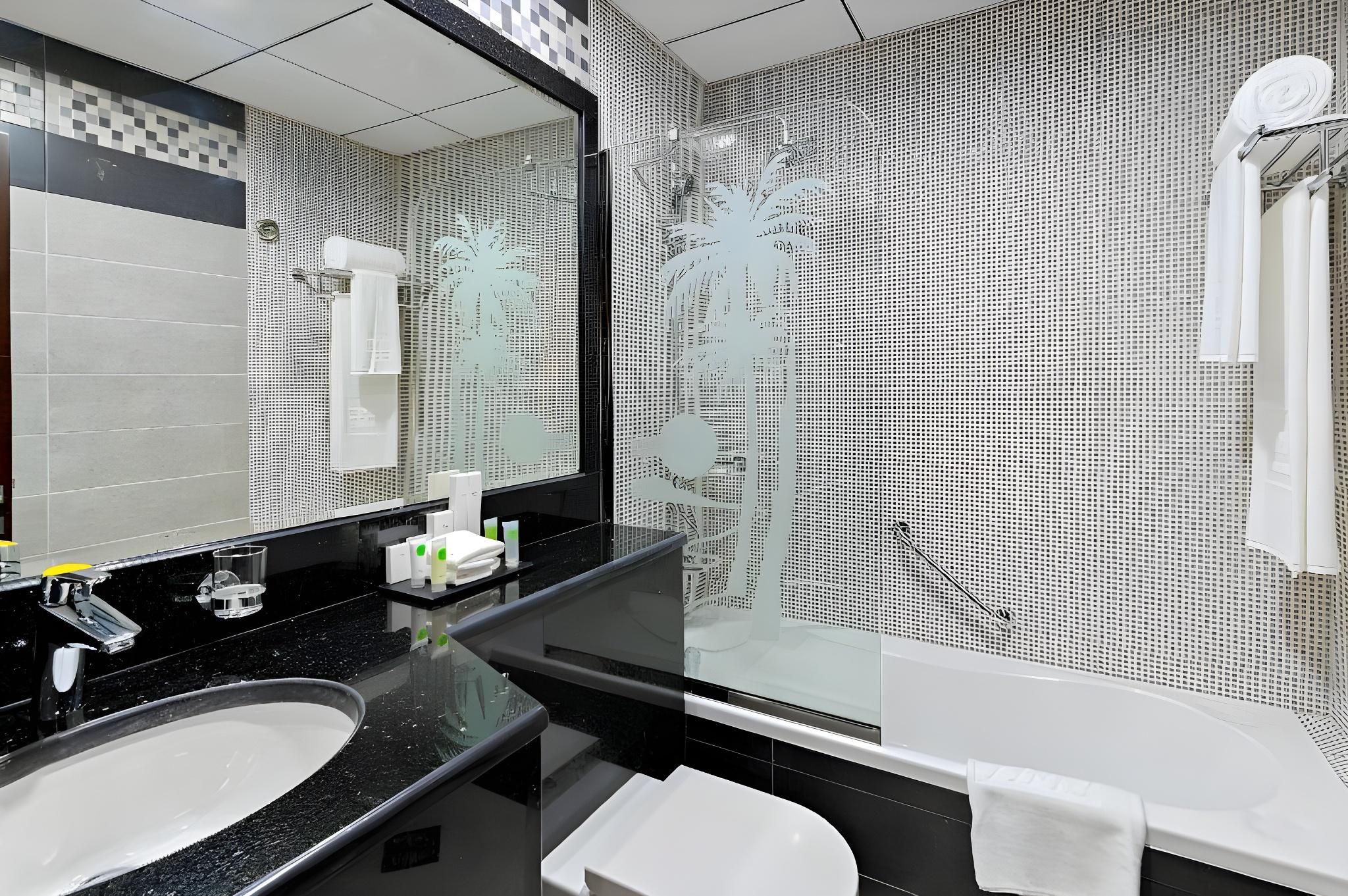 TIME Moonstone Hotel Apartments Two Bedroom Apartment 2