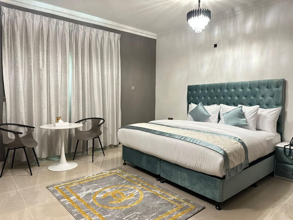 One-Bedroom Deluxe Apartment with Balcony