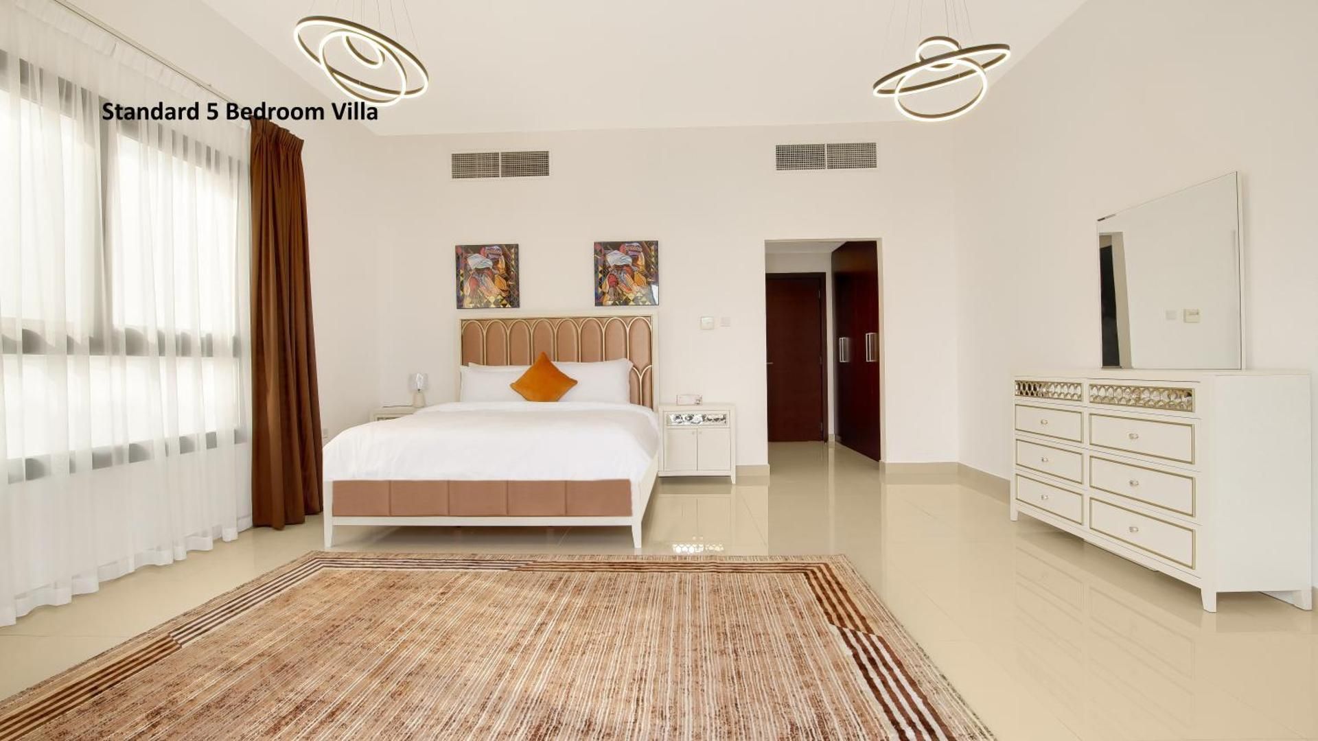 Standard 5BR Villa with Private Pool & Marina 