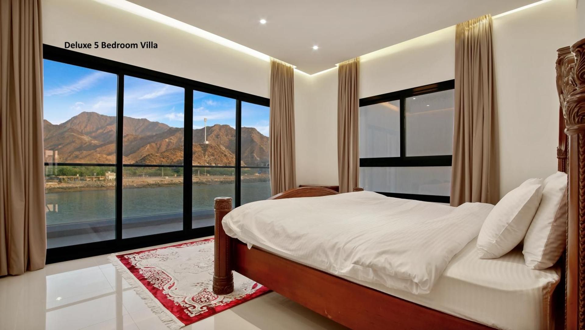 Deluxe 5BR Villa with Pool & Complete Privacy