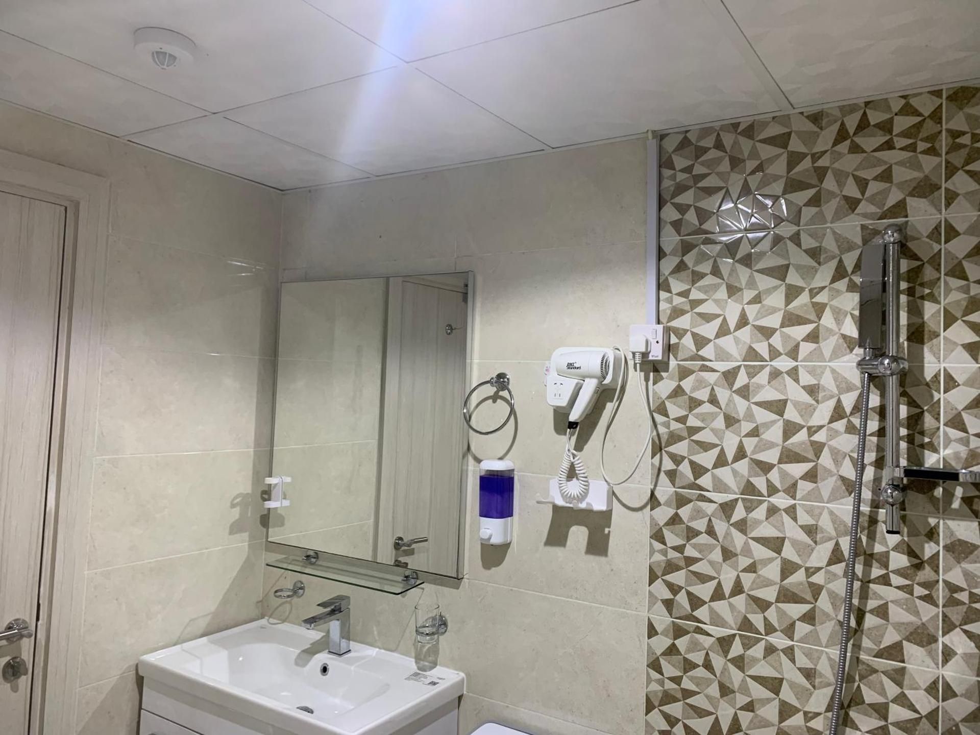 Economy Triple Room