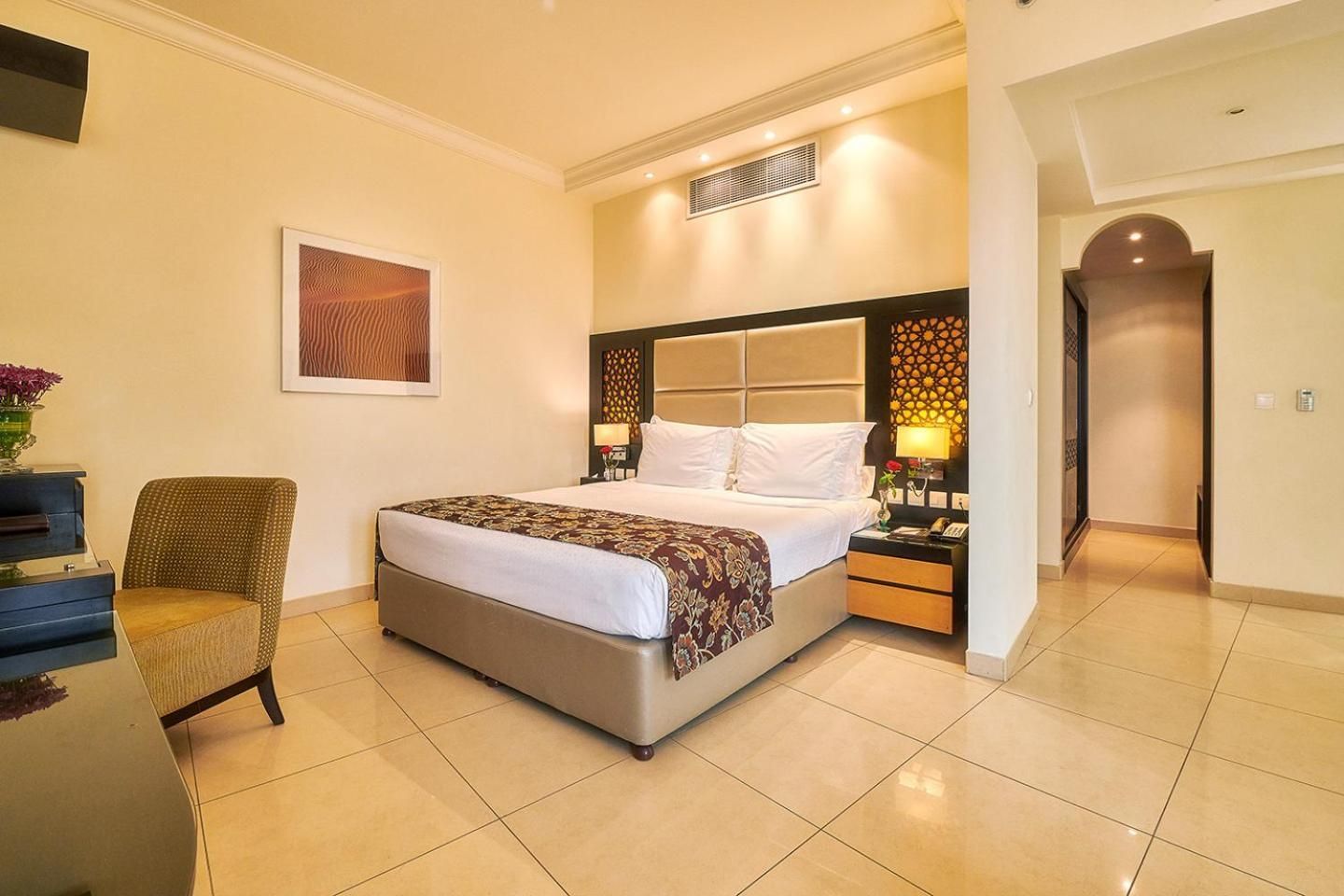 Superior One-Bedroom Apartment
