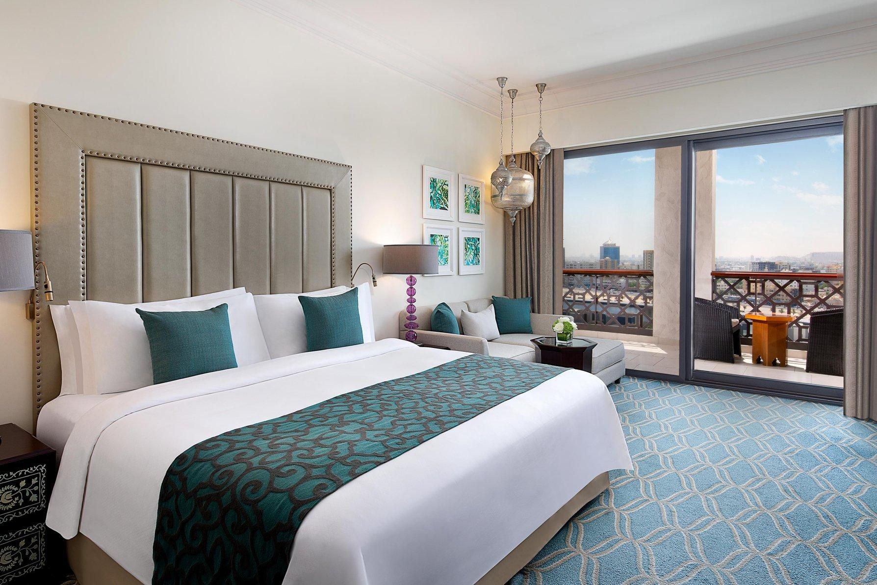 deluxe guest room, 1 king, creek view, balcony