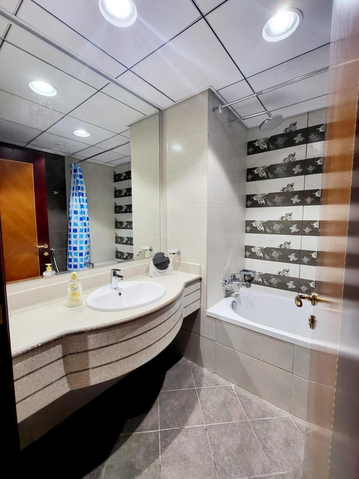 Deluxe Family Suite