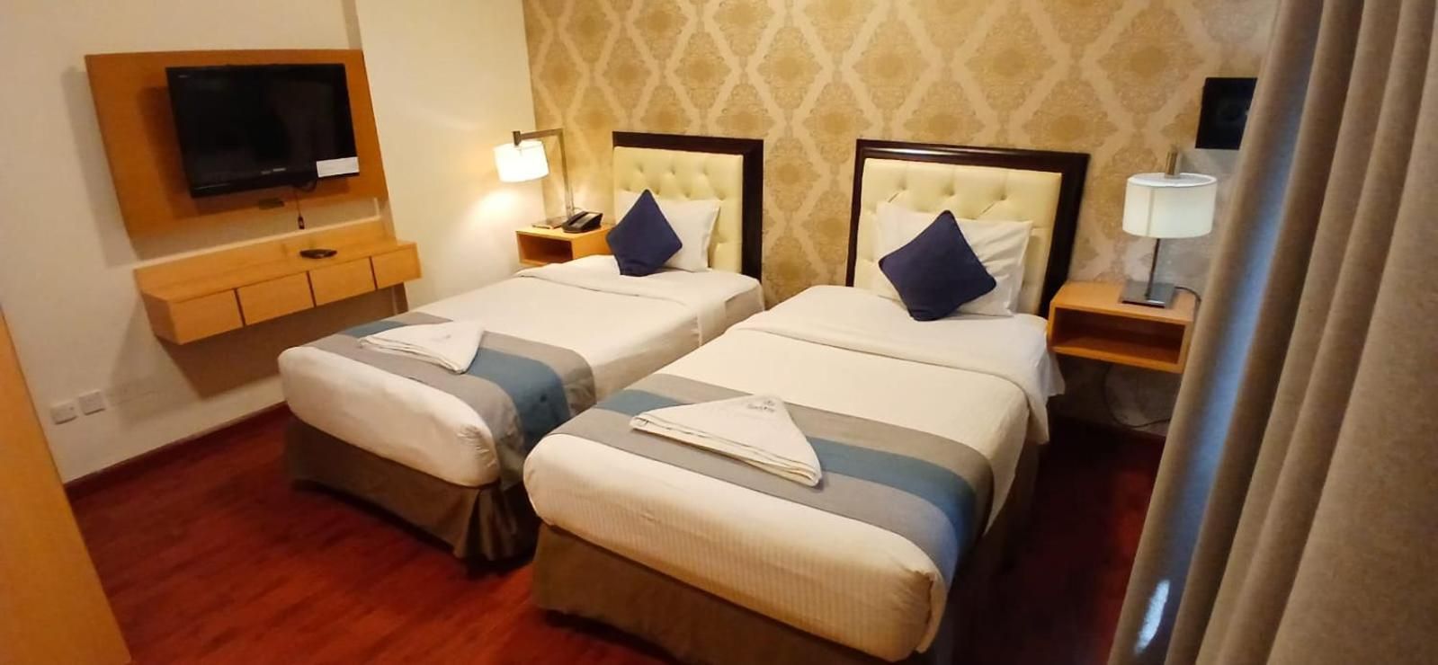 Twin Room with City View