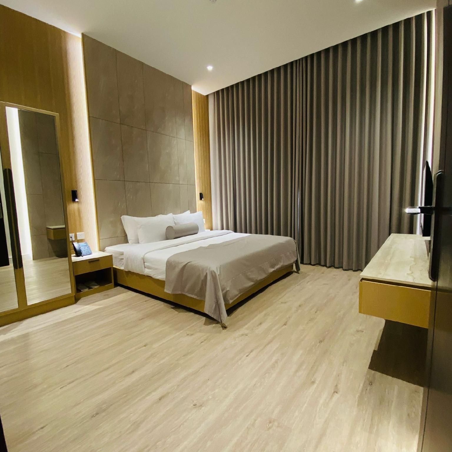 One Bedroom Apartment - Balcony