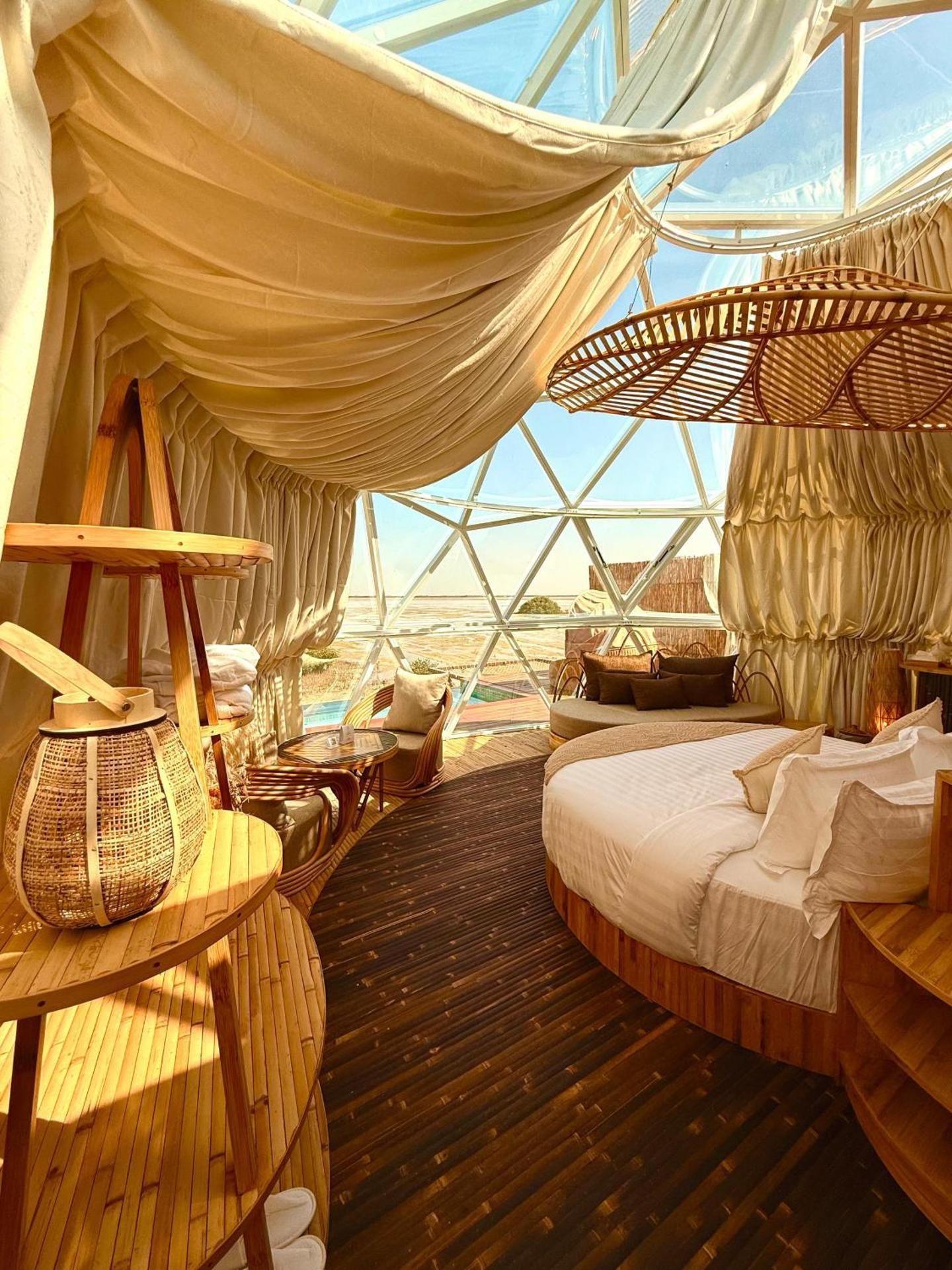 LUXEGLAMP Suite with Private Pool