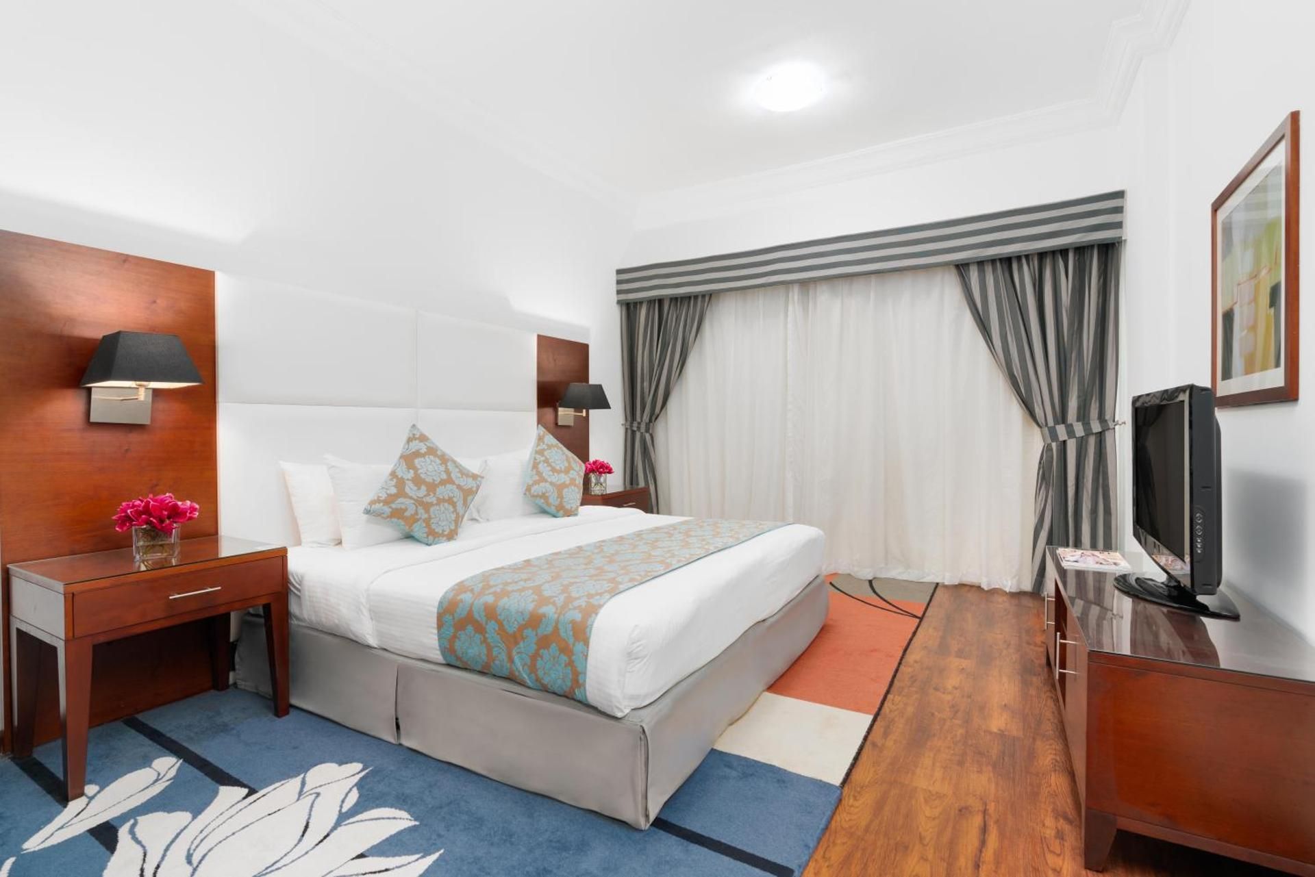 Studio with Kitchenette