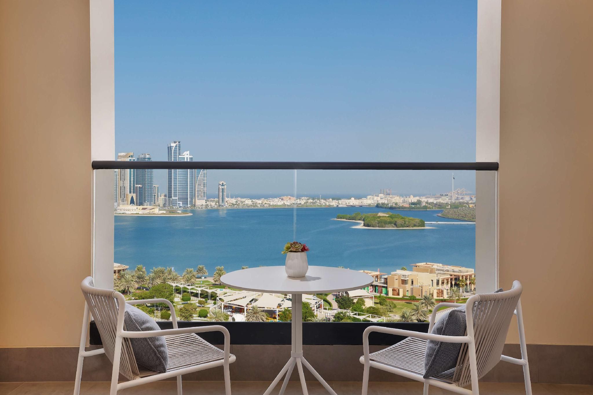 KING PREMIUM ROOM WATERFRONT VIEW BALCONY