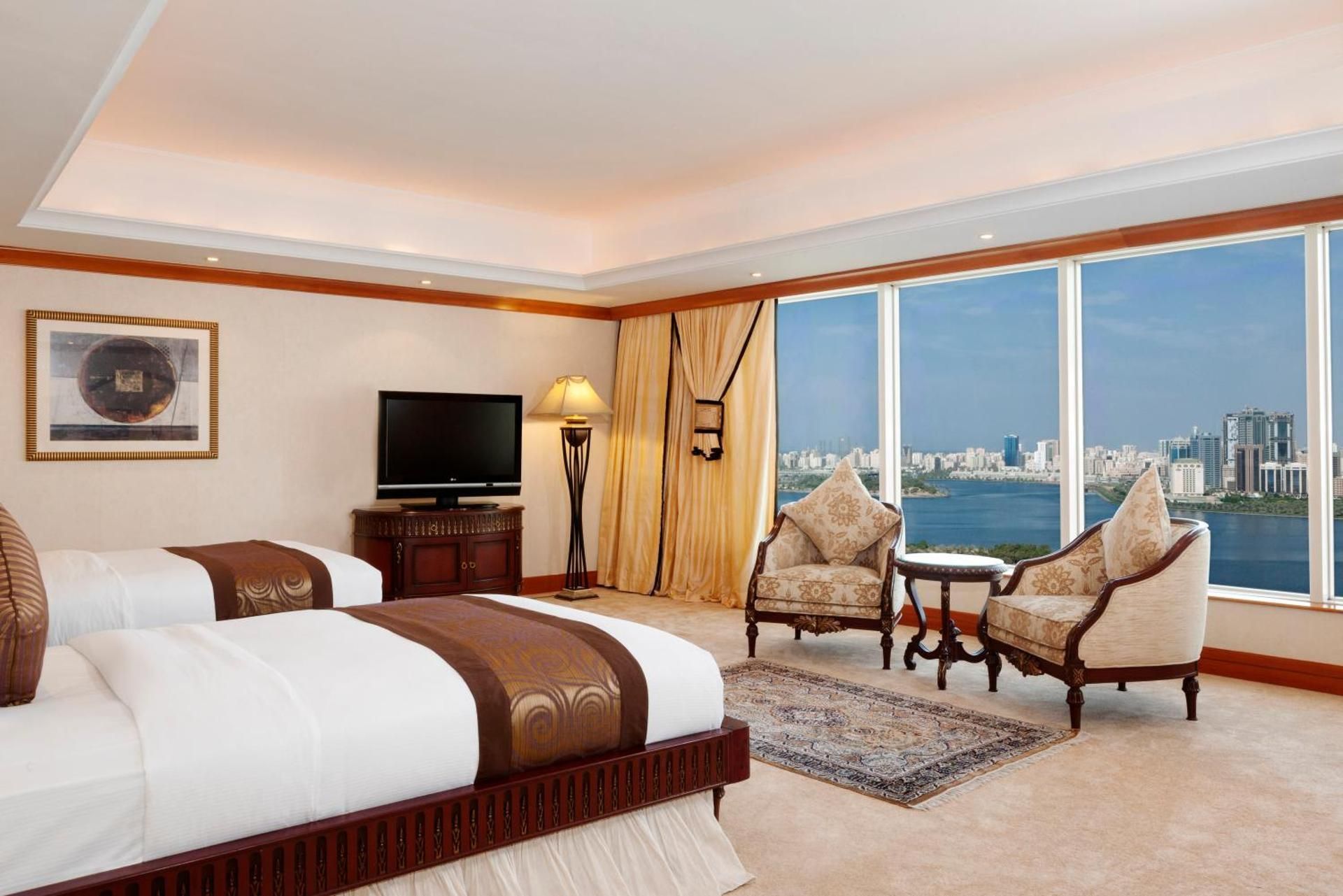 Executive Suite B