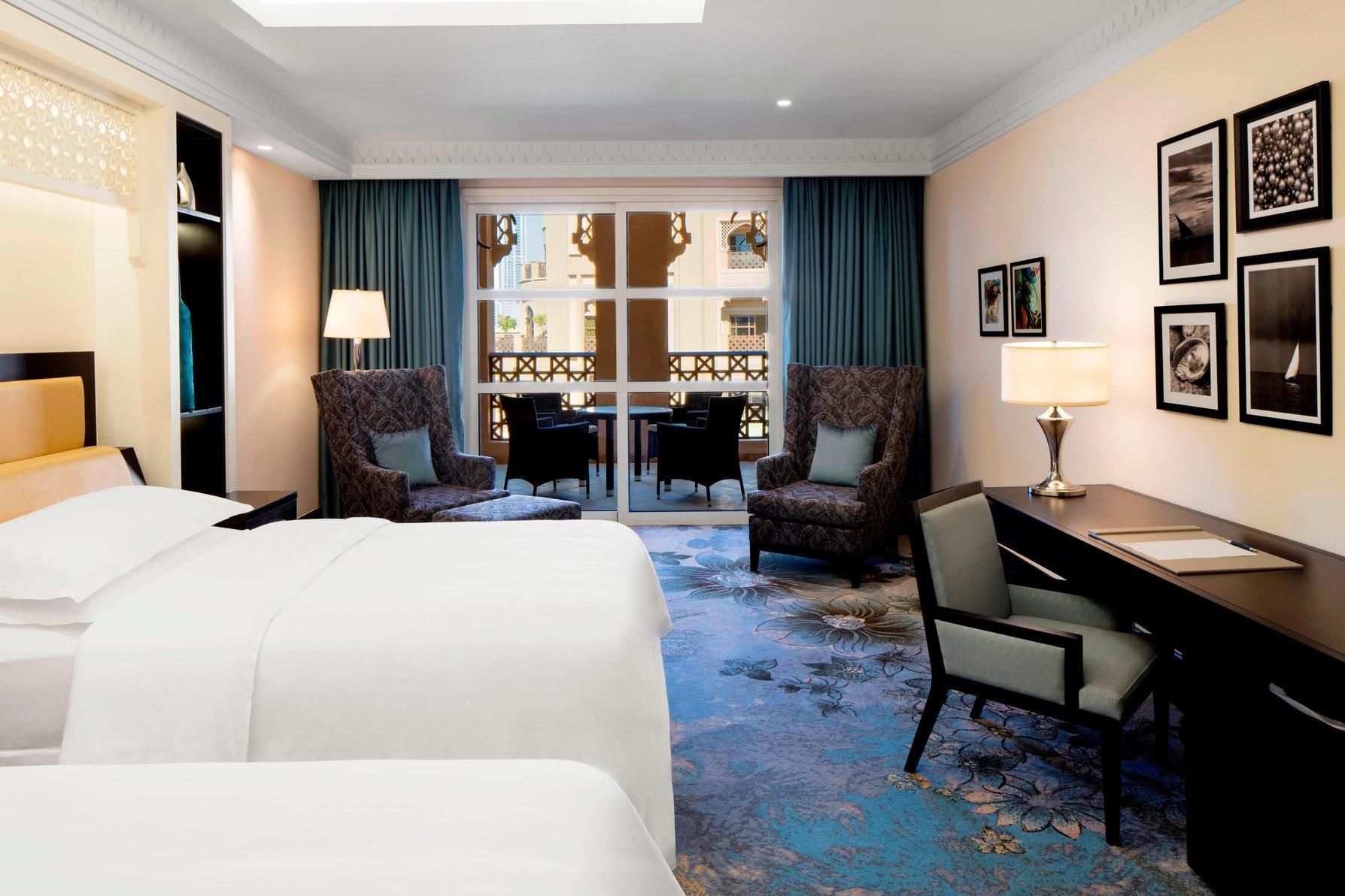 Sheraton Club Pool View, Club lounge access, Guest room, 2 Double, Balcony
