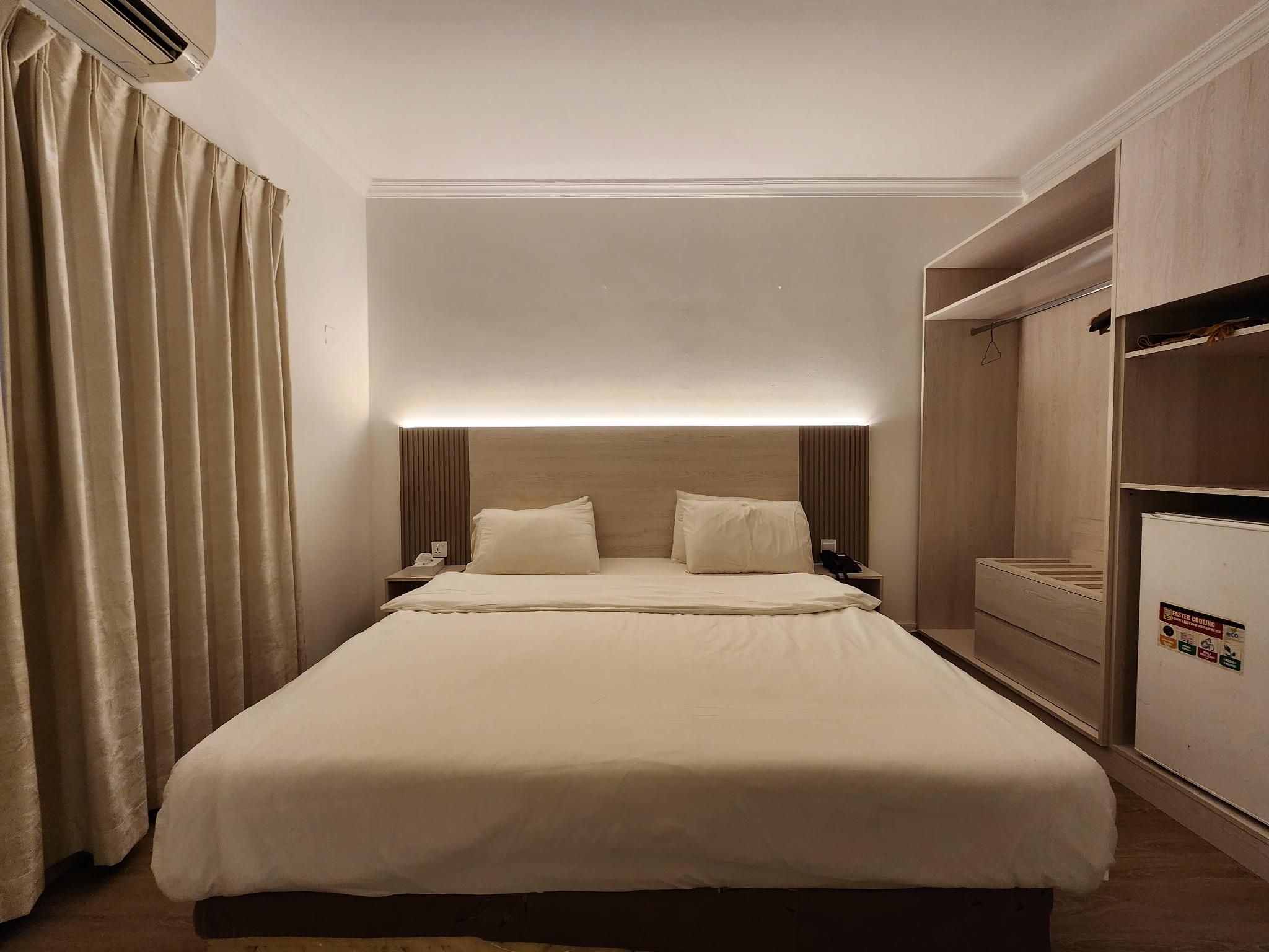 King Bed