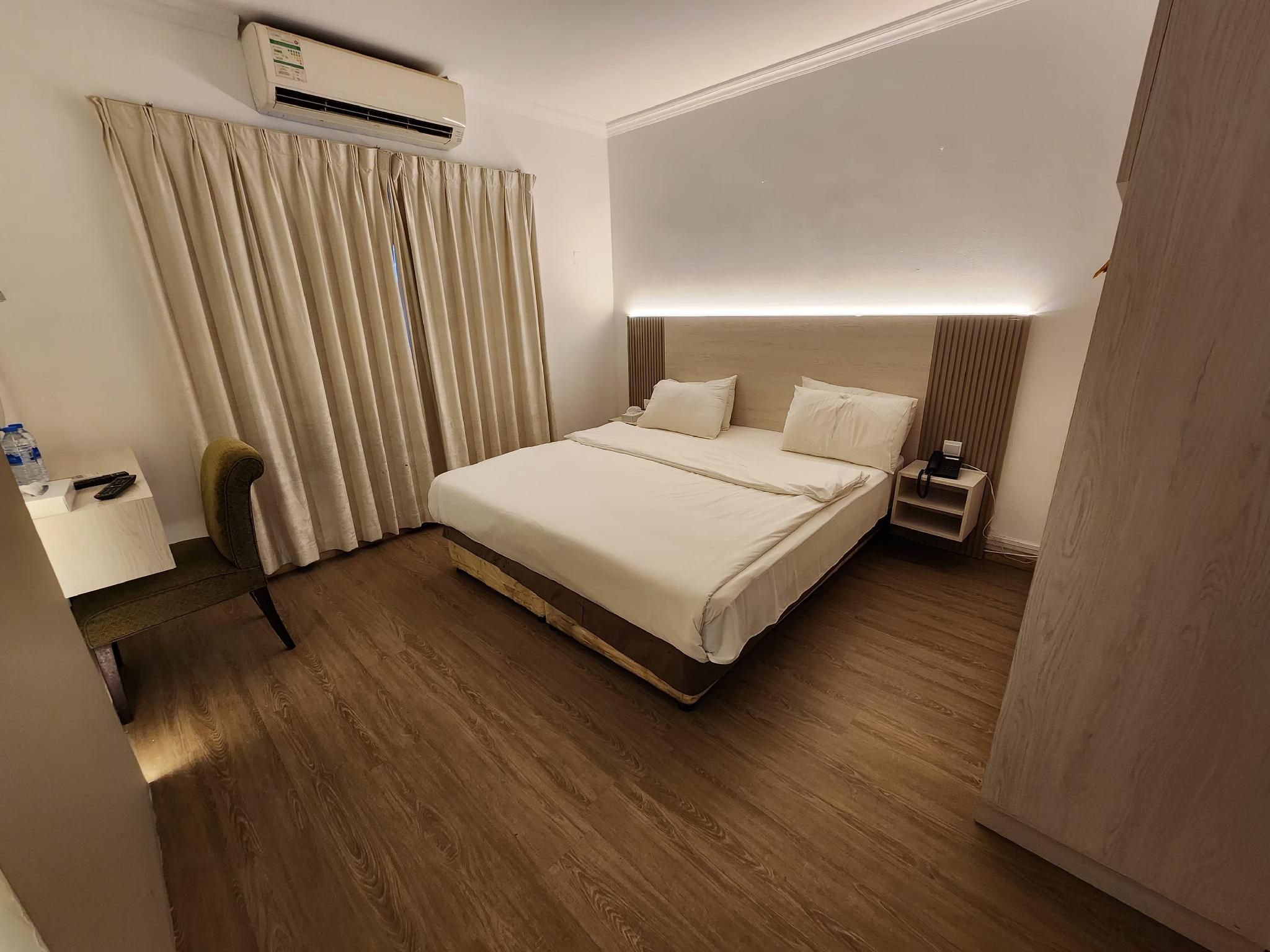 King Bed