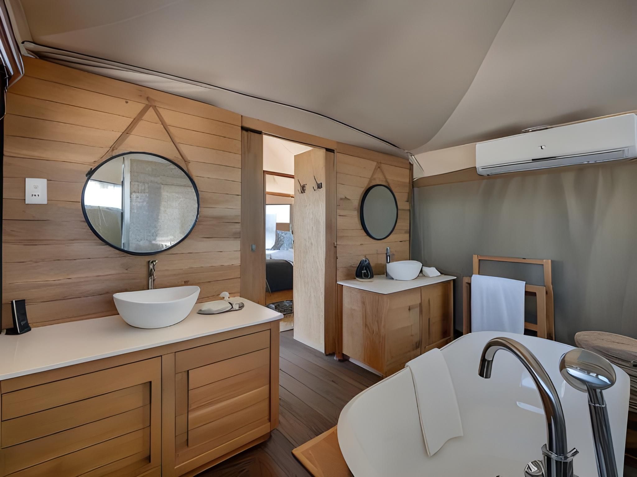 3-Bedroom Sea View Tent