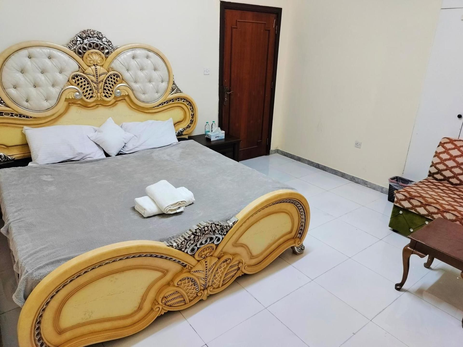 Double Room with Shared Bathroom