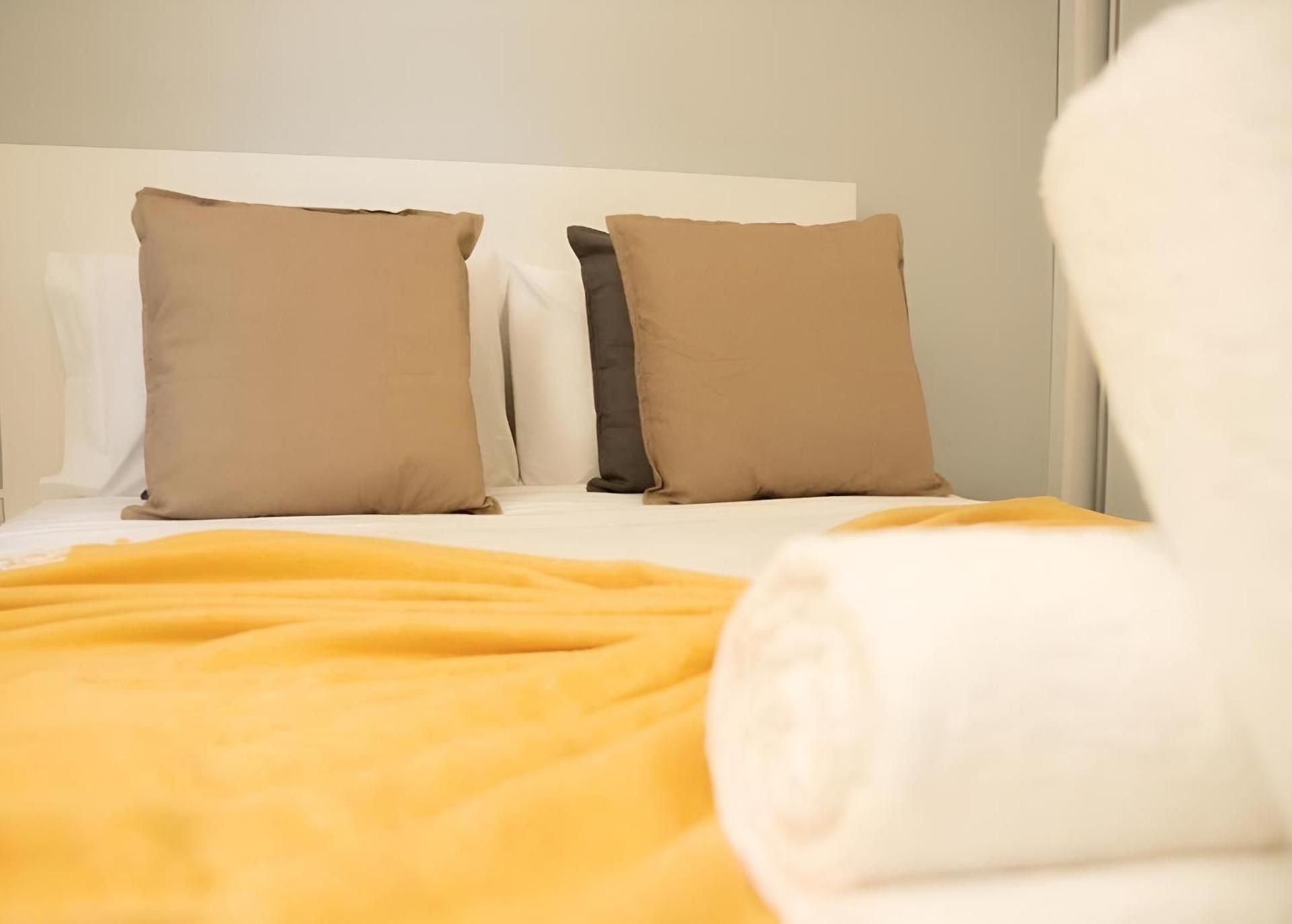 Double Room with Shared Bathroom