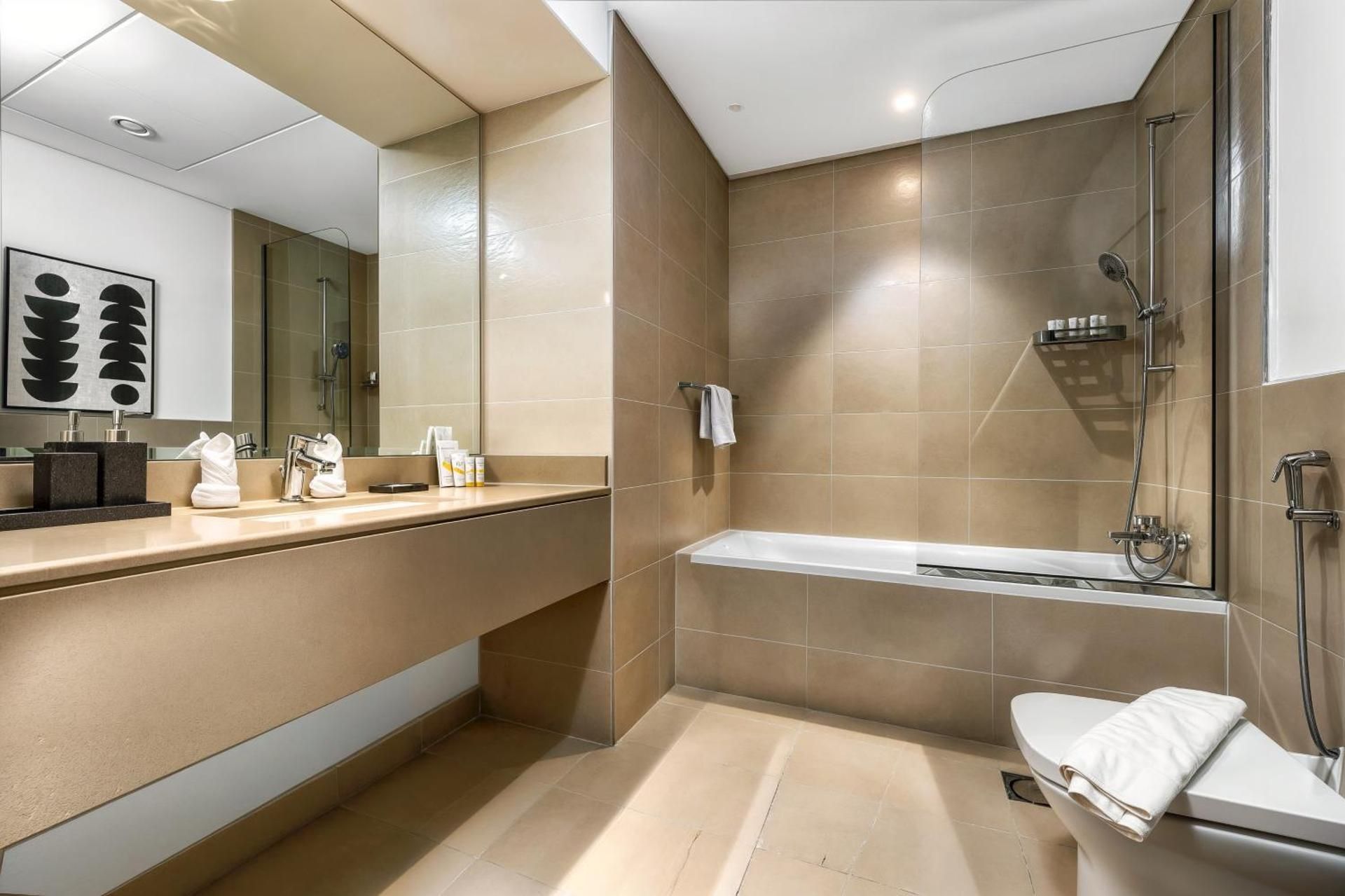 Four-Bedroom Luxury Apartment