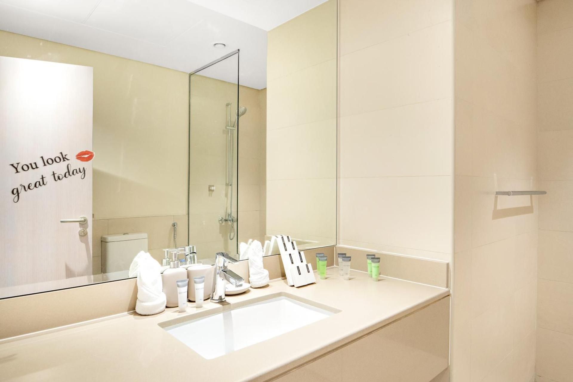 One-Bedroom Deluxe Apartment