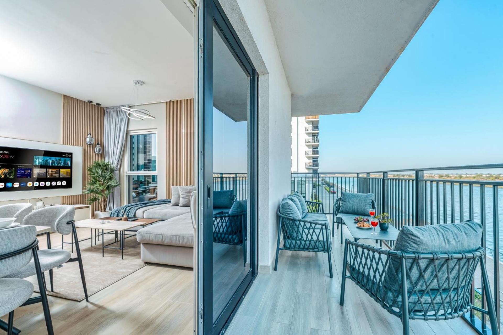 Apartment with Balcony
