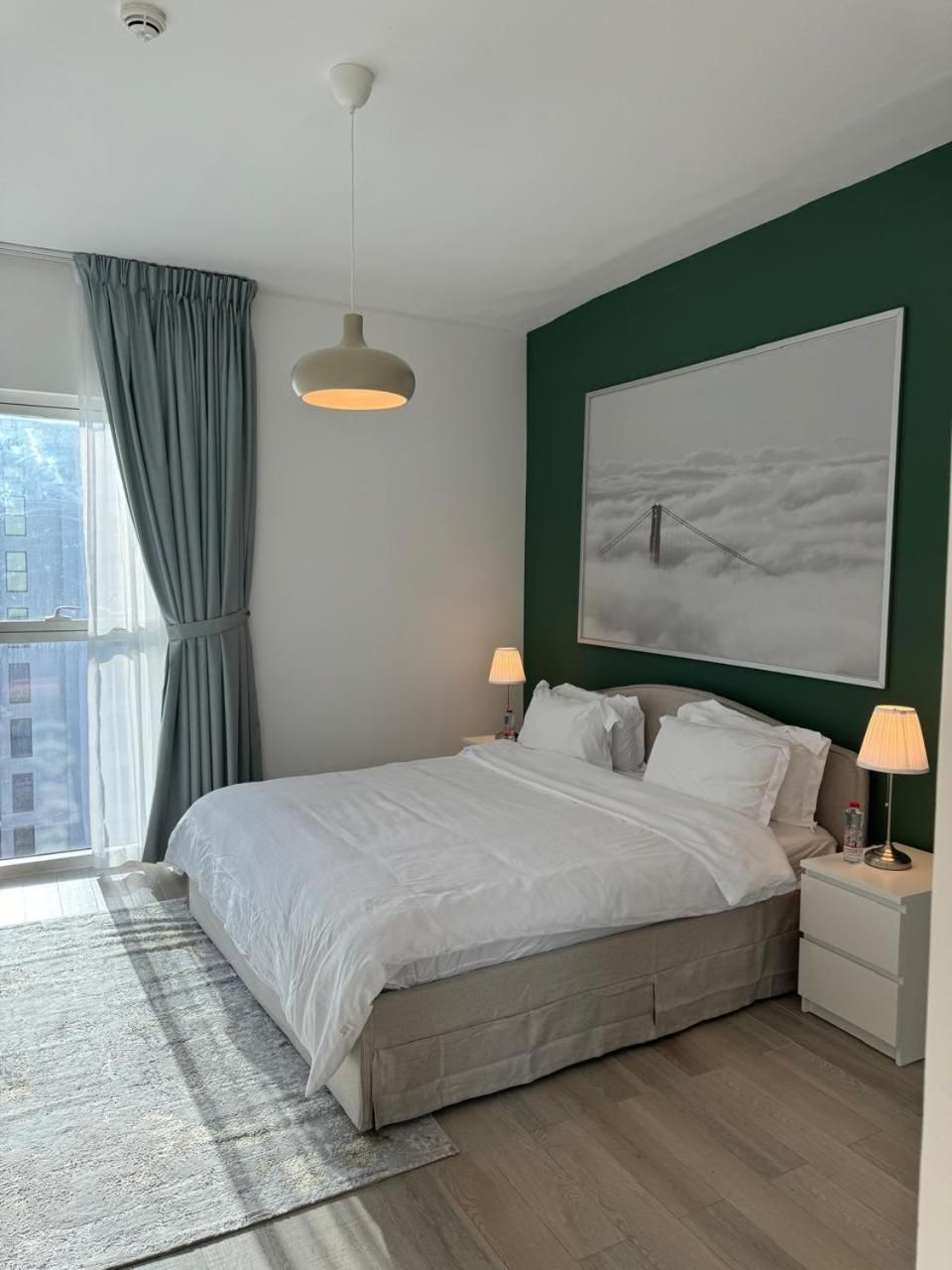 One-Bedroom Apartment with City View
