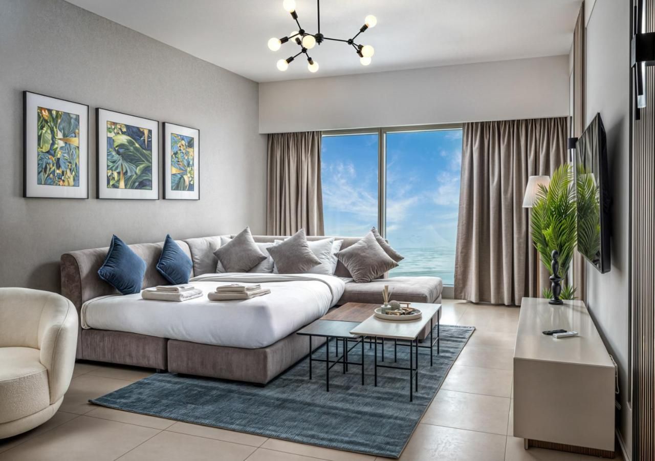 Four-Bedroom Platinum Apartment